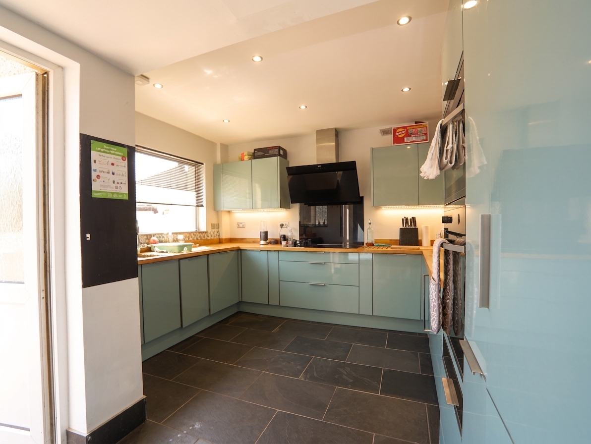4 bedroom semi detached house for sale, Elgar Crescent, Cardiff, CF3, photo 4