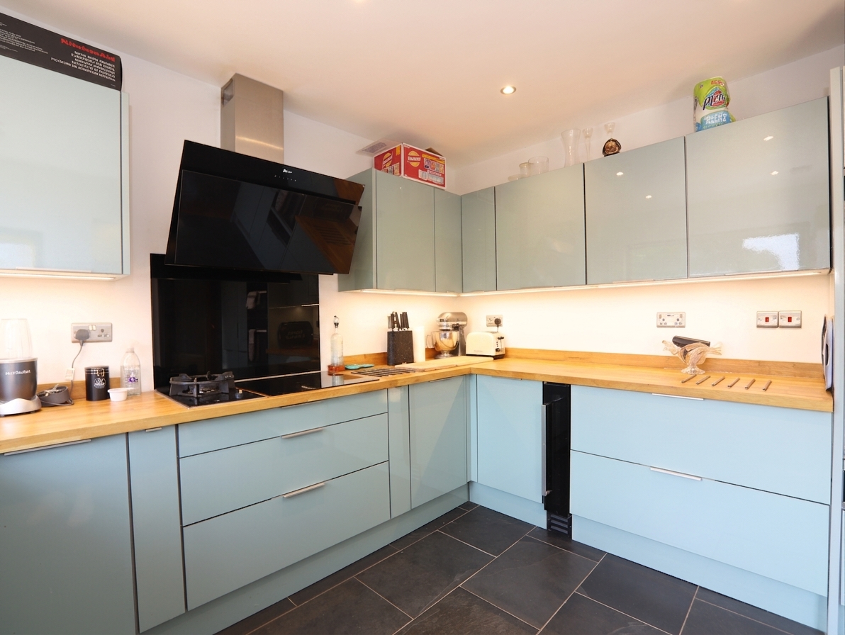 4 bedroom semi detached house for sale, Elgar Crescent, Cardiff, CF3, photo 5