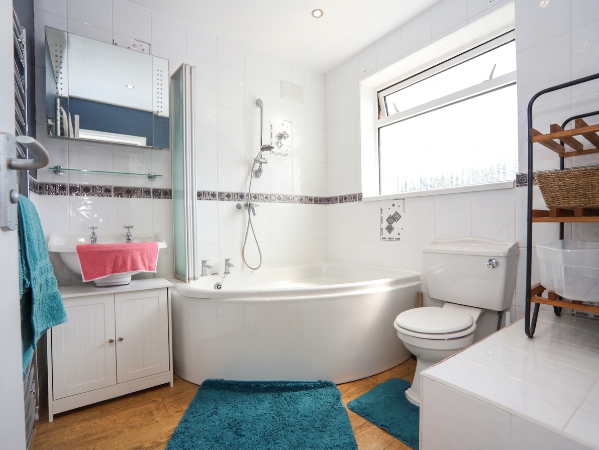4 bedroom semi detached house for sale, Elgar Crescent, Cardiff, CF3, photo 10 of 20