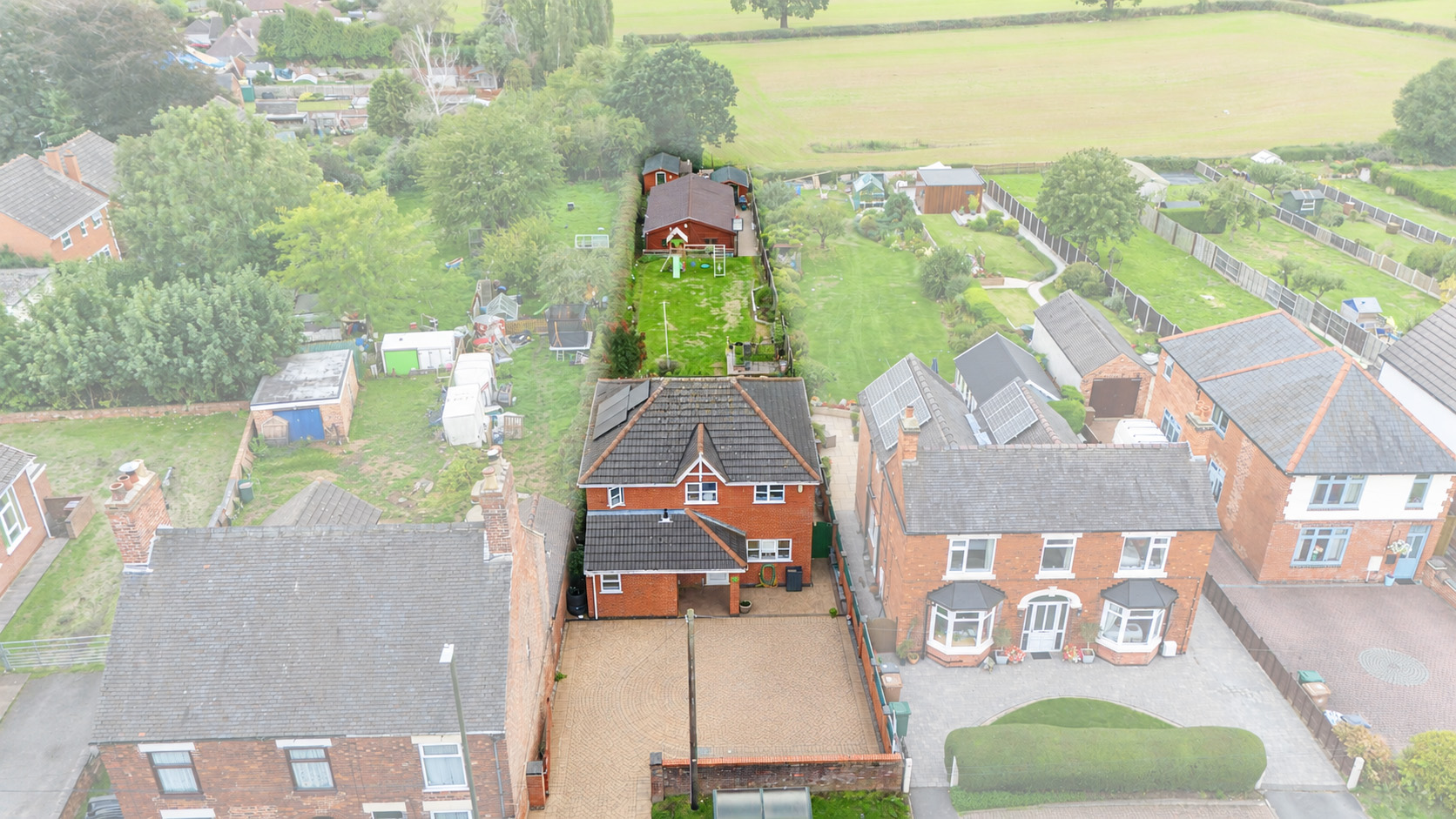 4 bedroom detached house for sale, Burton Road, Swadlincote, DE12, photo 3
