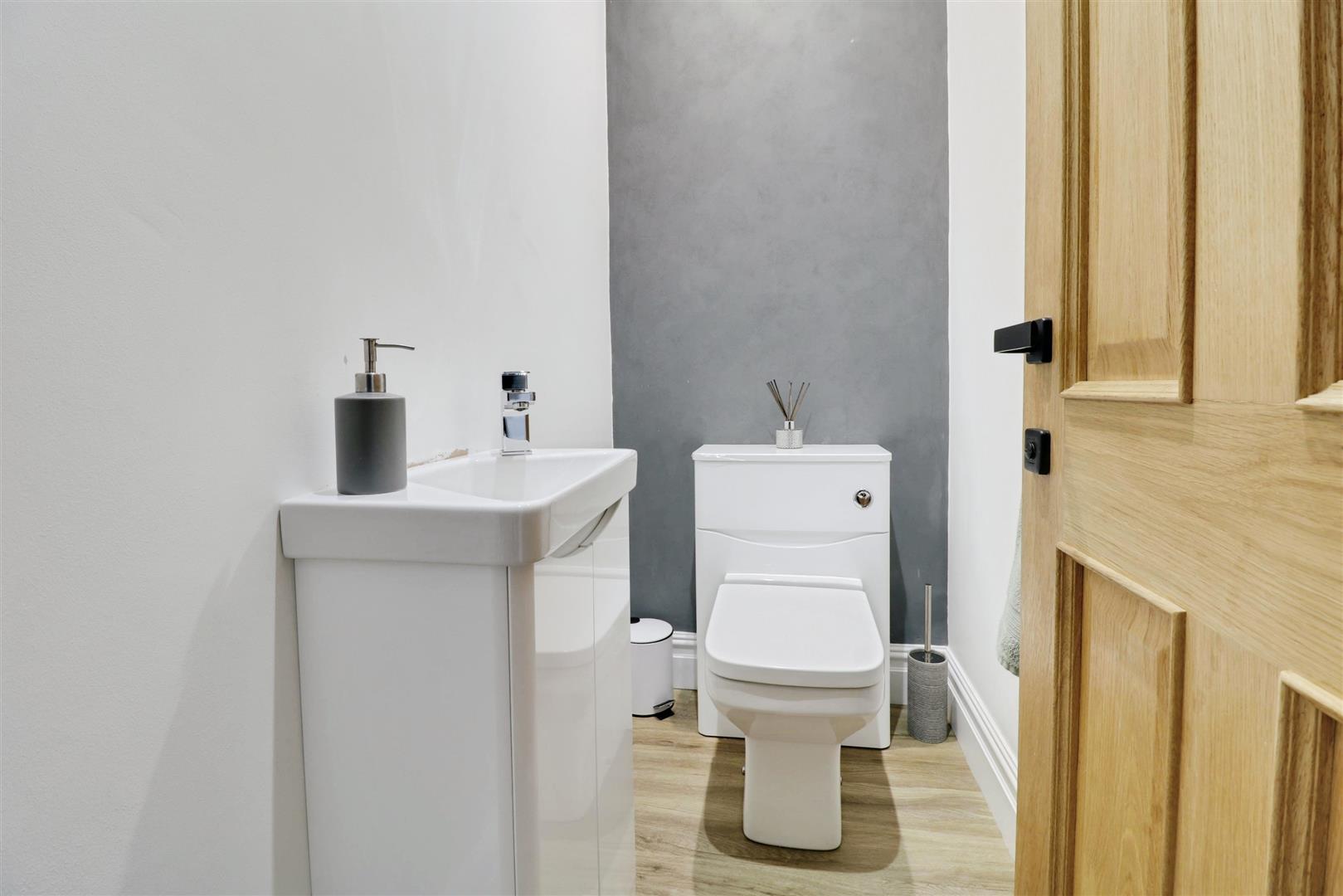 4 bedroom house for sale, Fresh Winds Scot Hay Road, Stoke-On-Trent, ST7, photo 12 of 20
