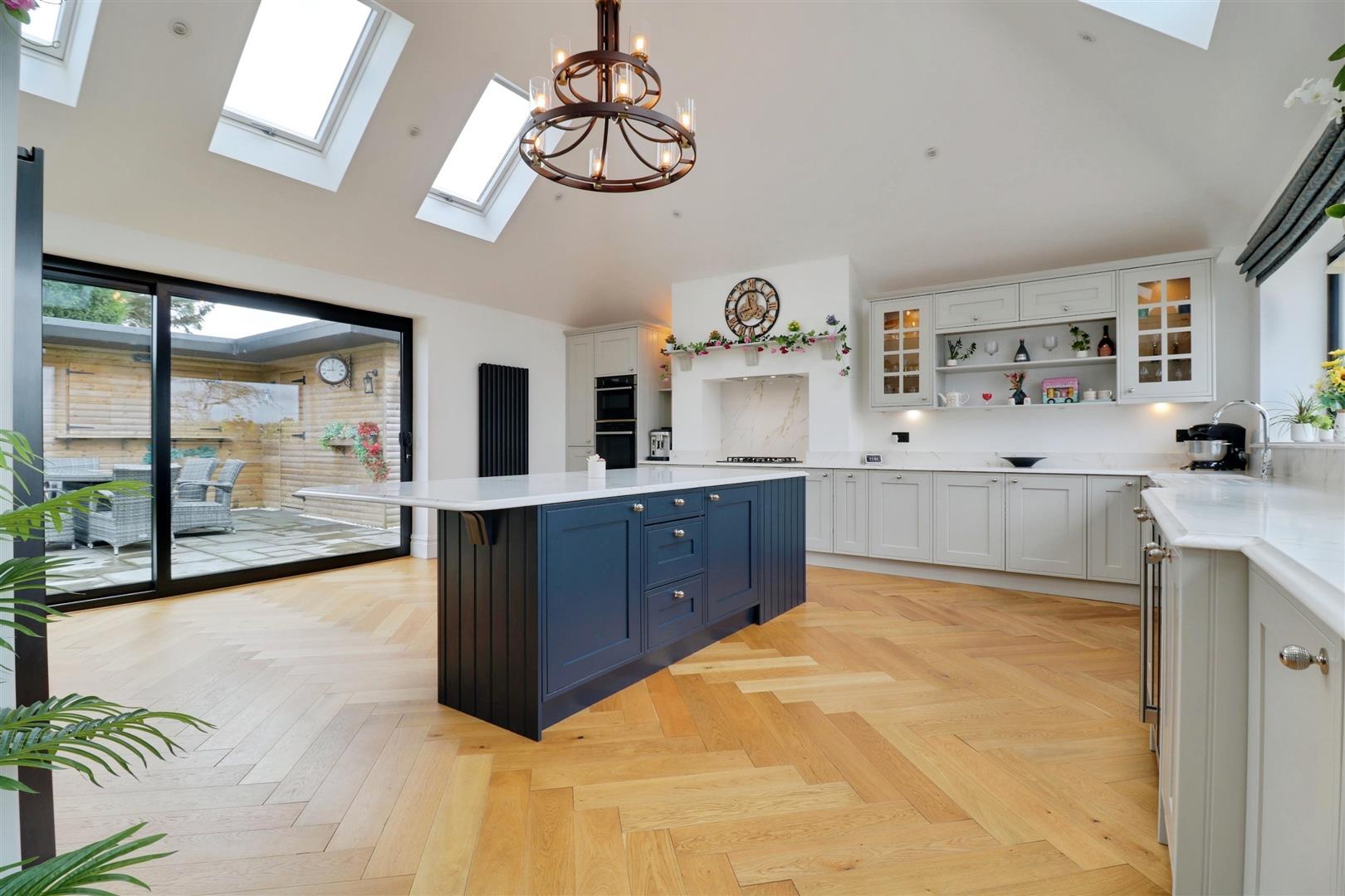 4 bedroom house for sale, Fresh Winds Scot Hay Road, Stoke-On-Trent, ST7, photo 3