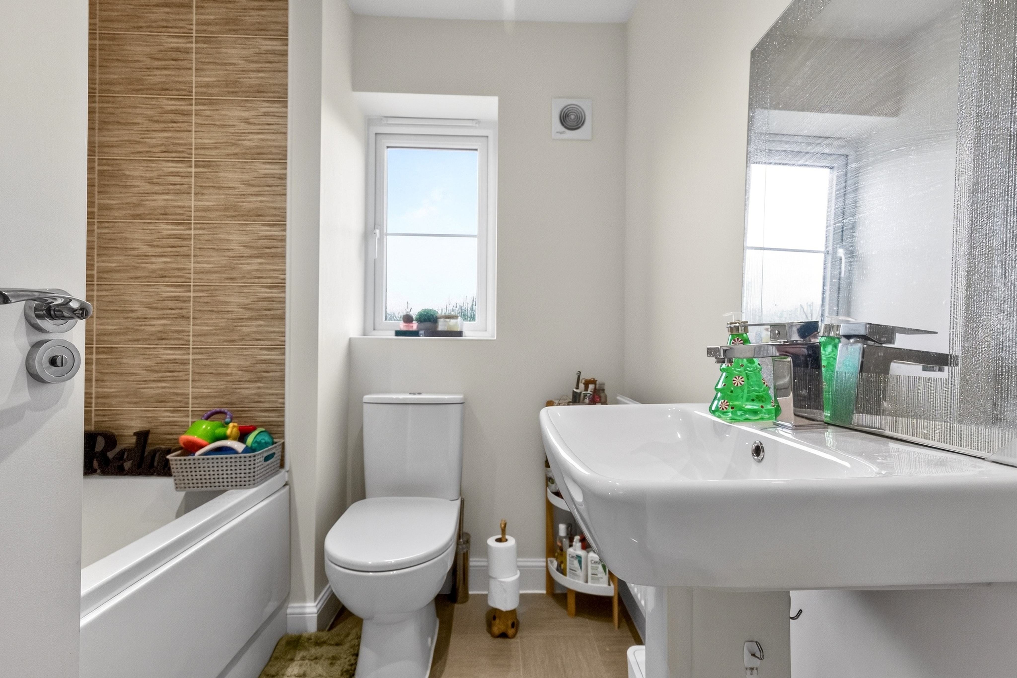 4 bedroom detached house for sale, Fleece Lane, Nuneaton, CV11