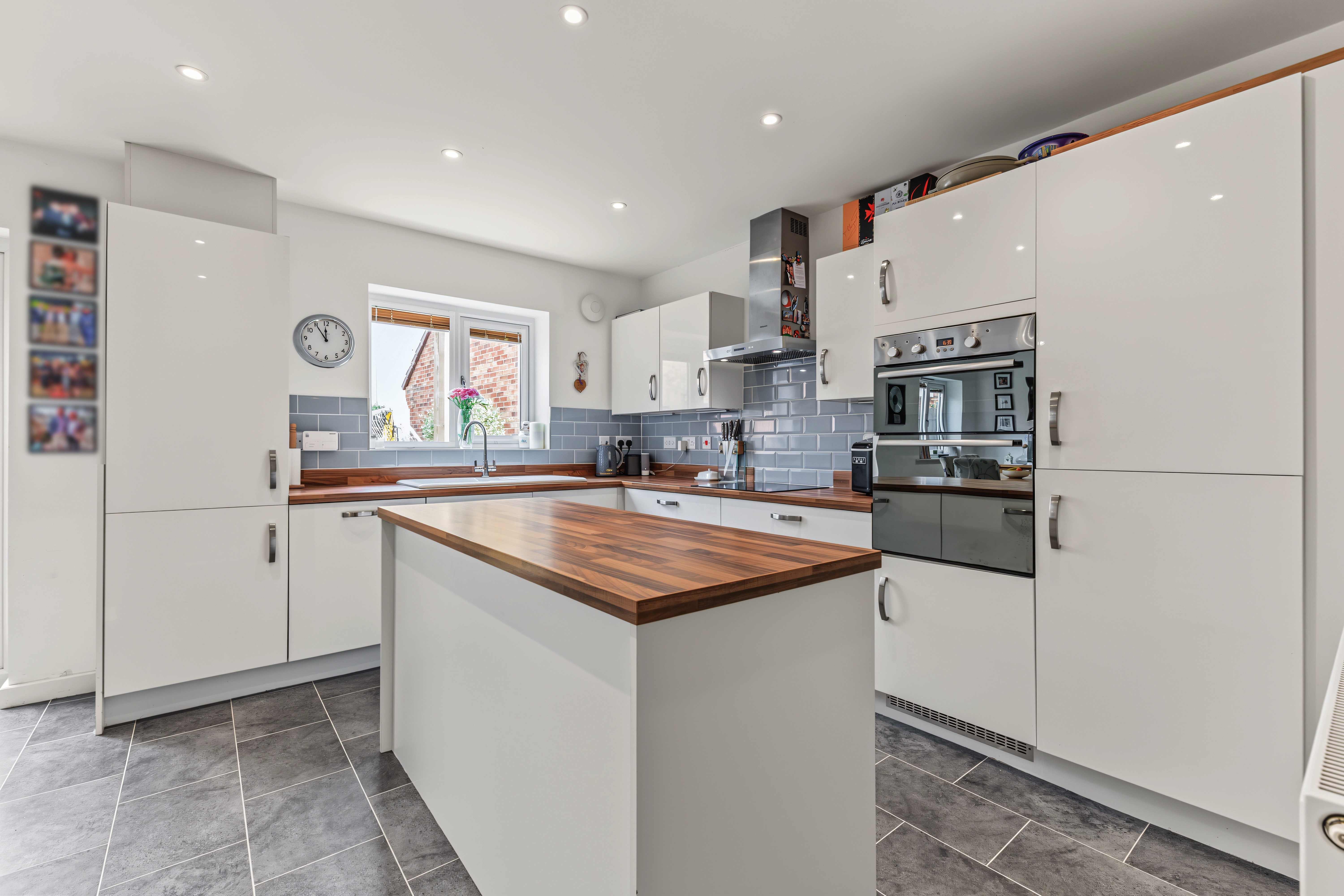 4 bedroom detached house for sale, Enstone Way, Evesham, WR11
