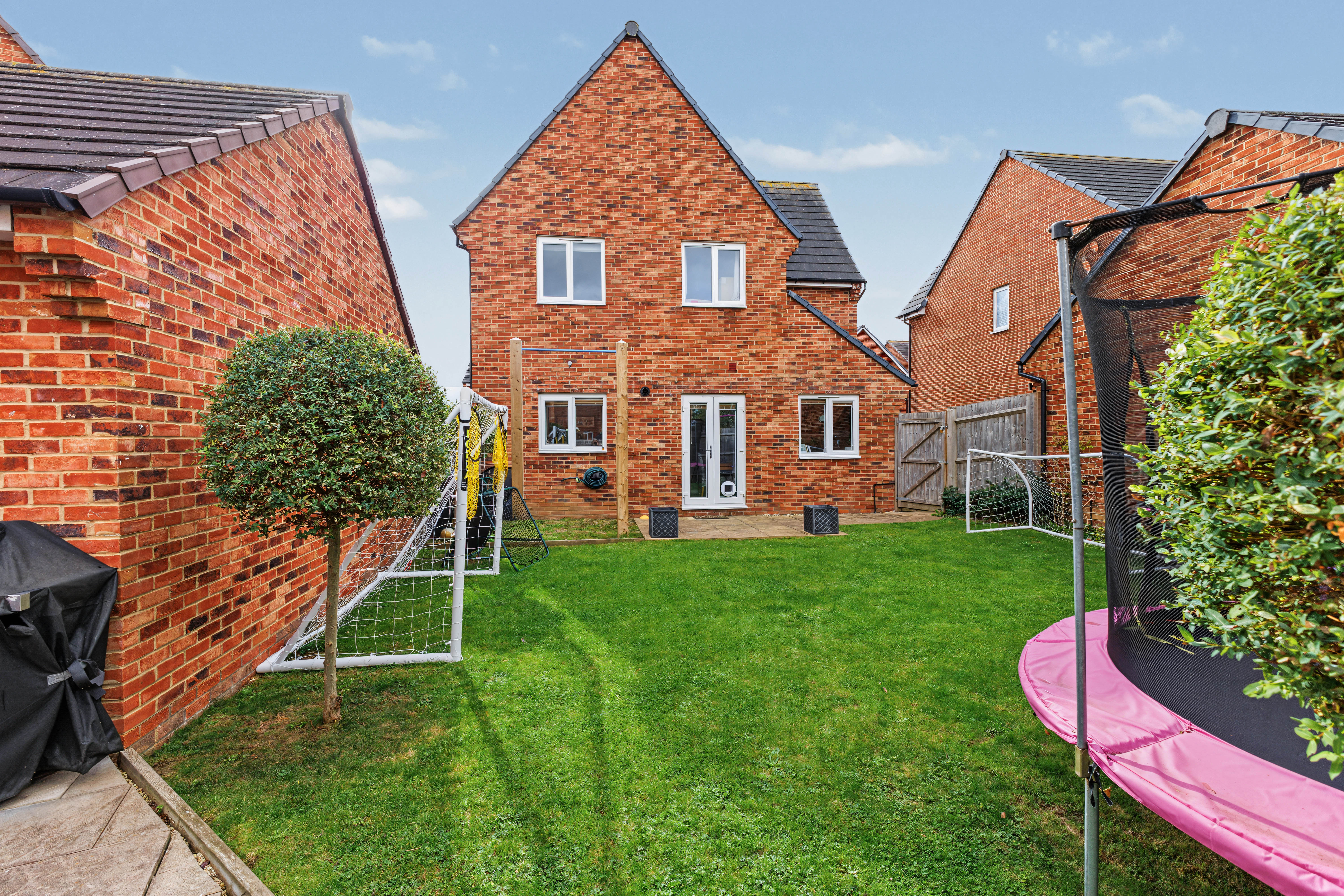 4 bedroom detached house for sale, Enstone Way, Evesham, WR11