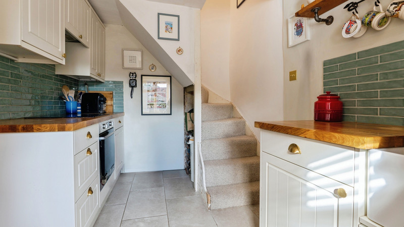 2 bedroom for sale, The Rank, Andover, SP11, photo 7 of 10
