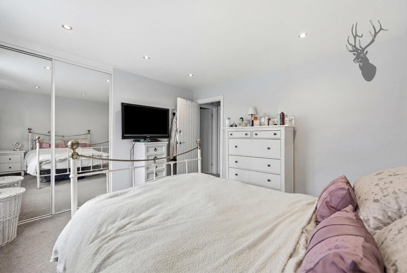 4 bedroom semi detached bungalow for sale, Orchard Drive, Epping, CM16, photo 13 of 20