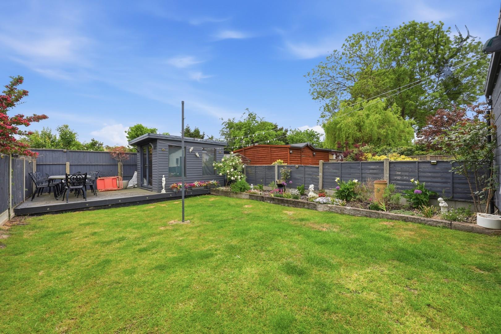 4 bedroom semi detached bungalow for sale, Orchard Drive, Epping, CM16, photo 18 of 20