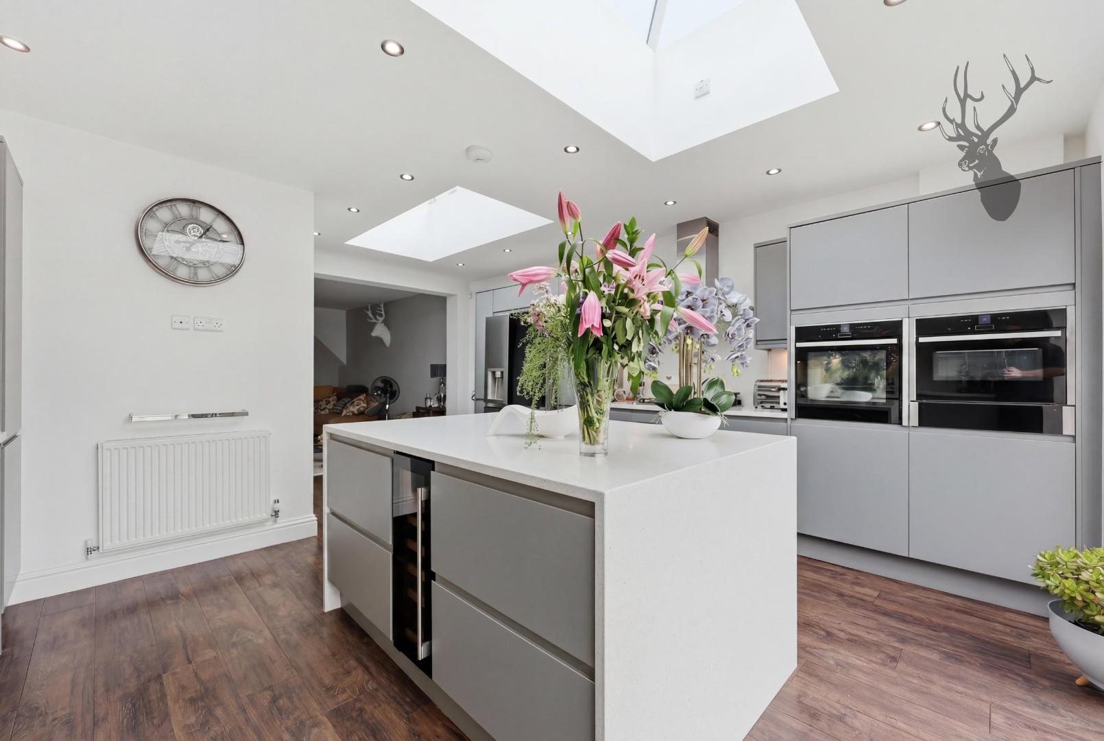 4 bedroom semi detached bungalow for sale, Orchard Drive, Epping, CM16, photo 5