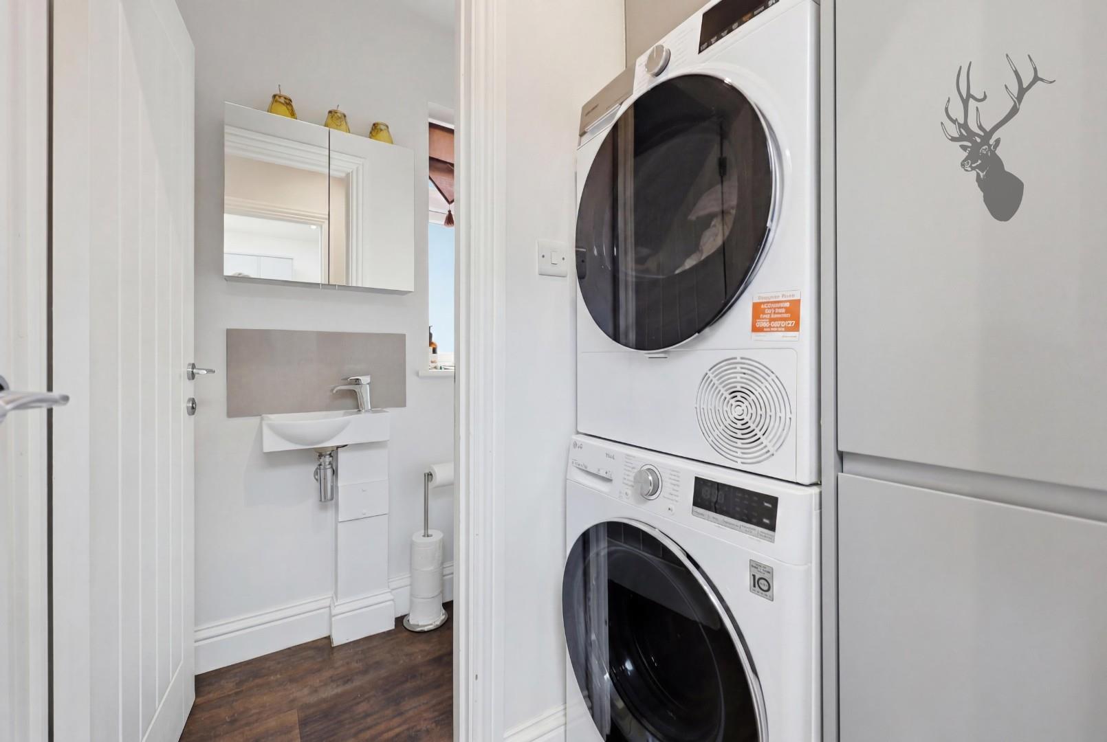4 bedroom semi detached bungalow for sale, Orchard Drive, Epping, CM16, photo 9 of 20