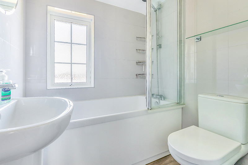 3 bedroom for sale, South End Road, Andover, SP10, photo 8 of 10