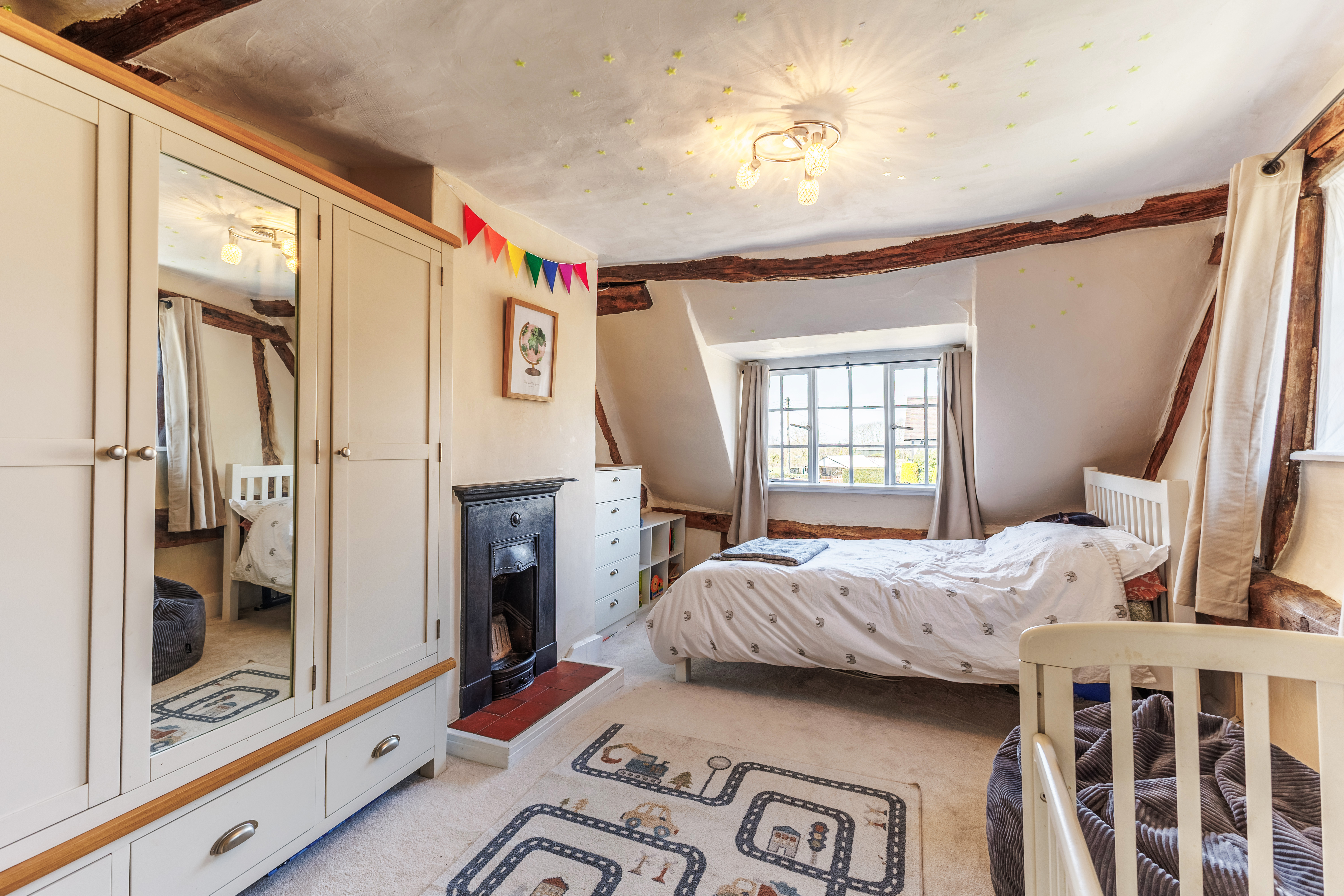 3 bedroom semi detached cottage for sale, Oak House The Green, Evesham, WR11