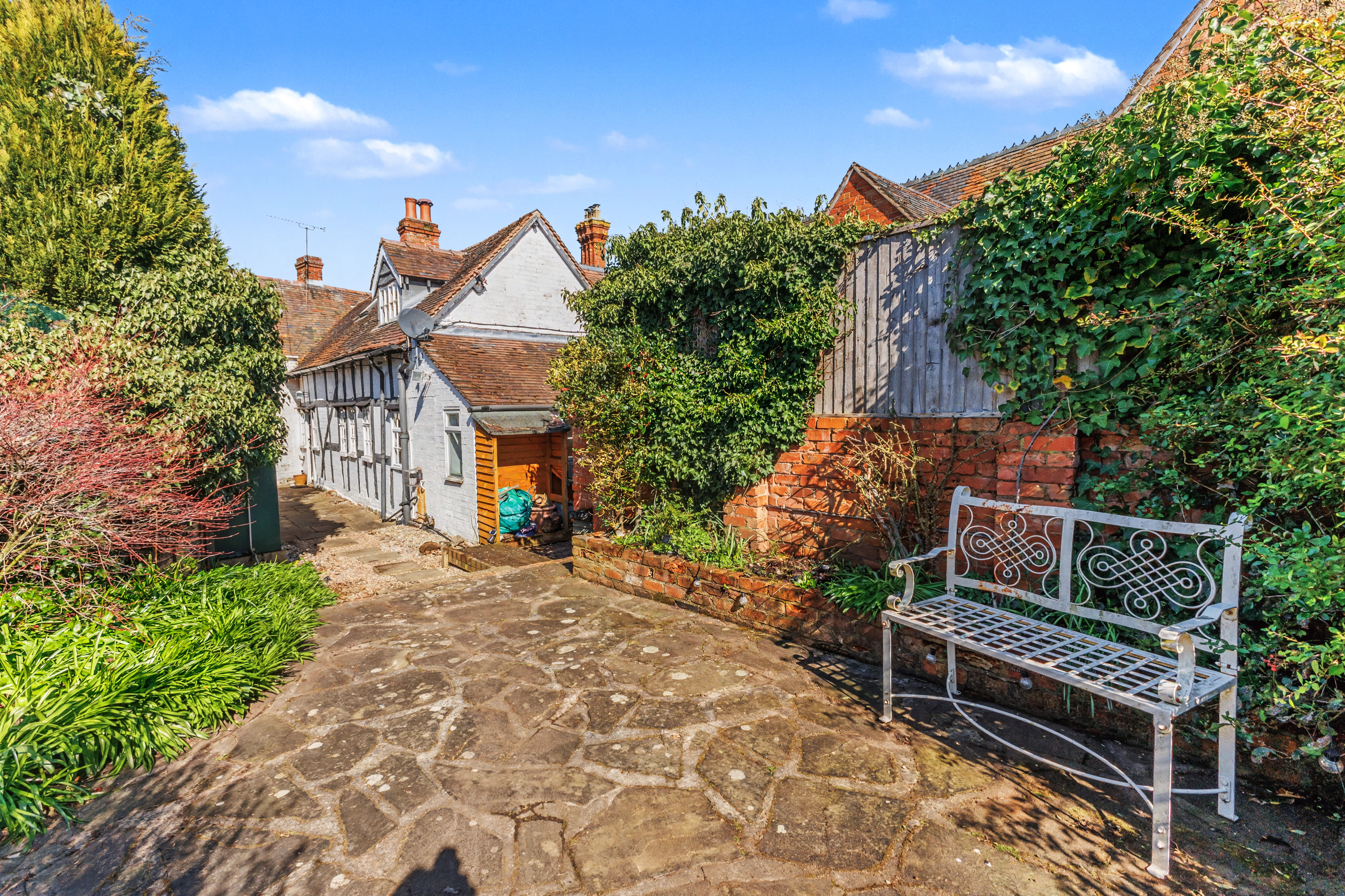 3 bedroom semi detached cottage for sale, Oak House The Green, Evesham, WR11