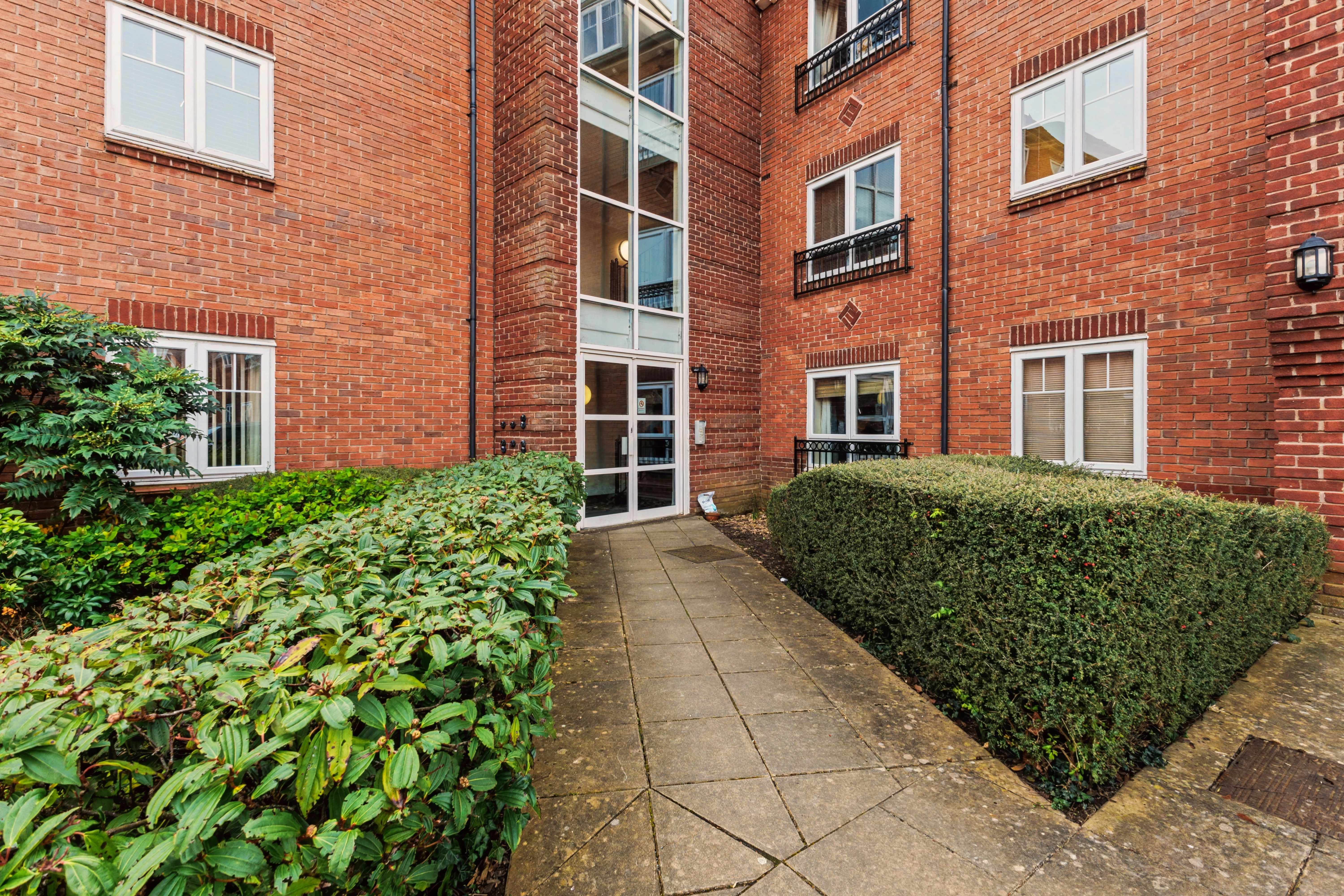 2 bedroom flat for sale, Bread and Meat Close, Warwick, CV34
