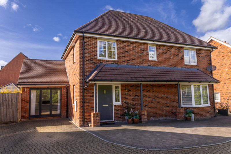 4 bedroom for sale, Spindle Close, Andover, SP11
