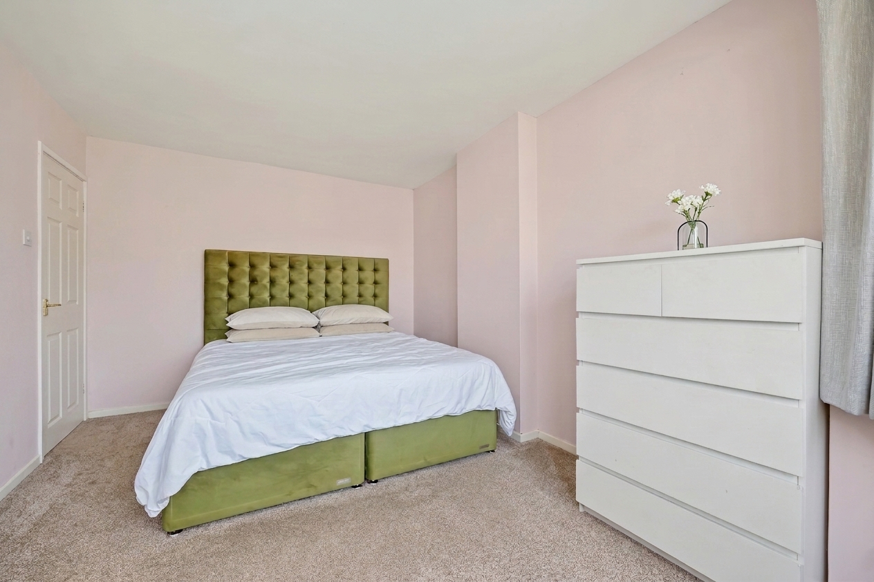 3 bedroom semi detached house for sale, Parklands Drive, Loughborough, LE11