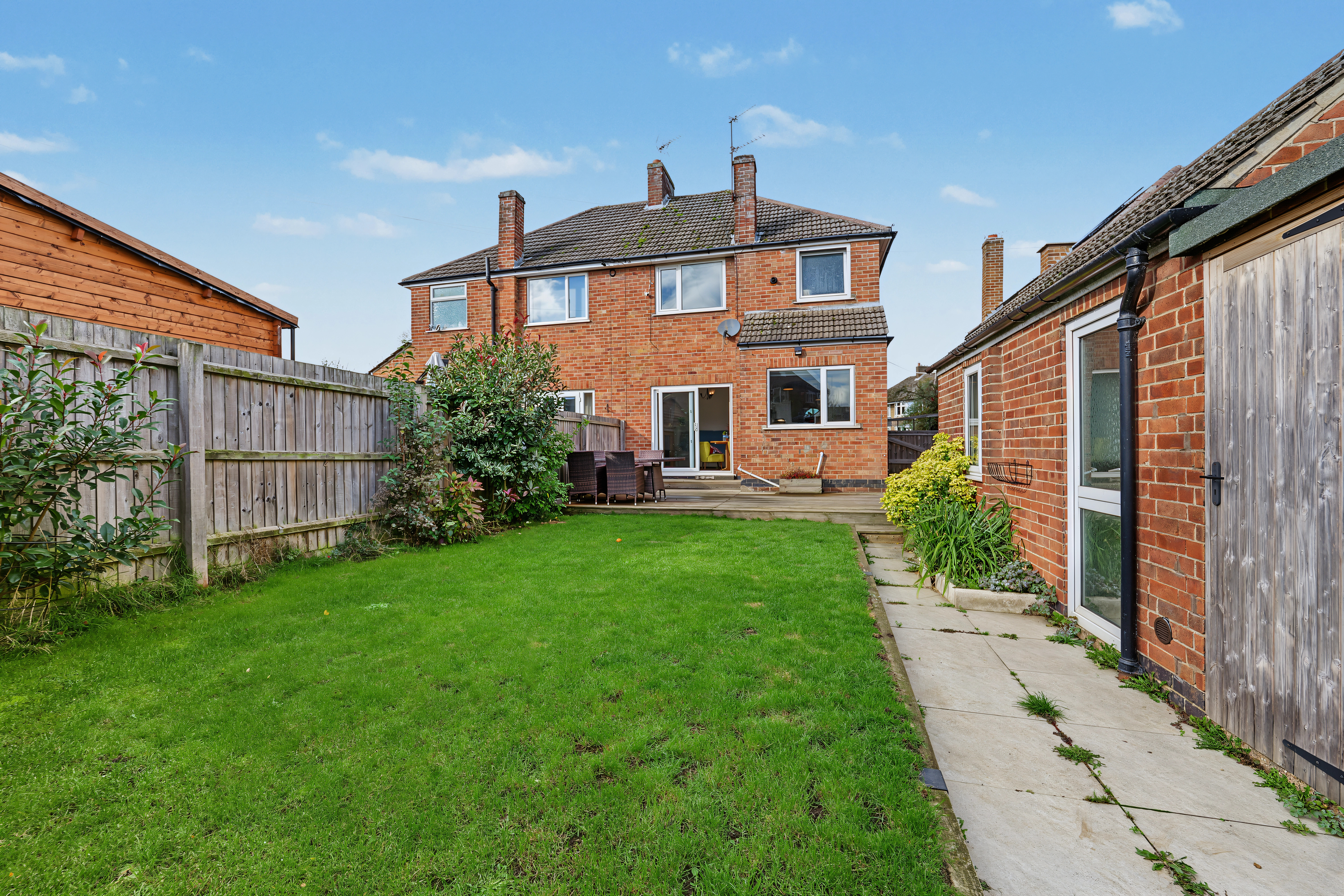 3 bedroom semi detached house for sale, Parklands Drive, Loughborough, LE11