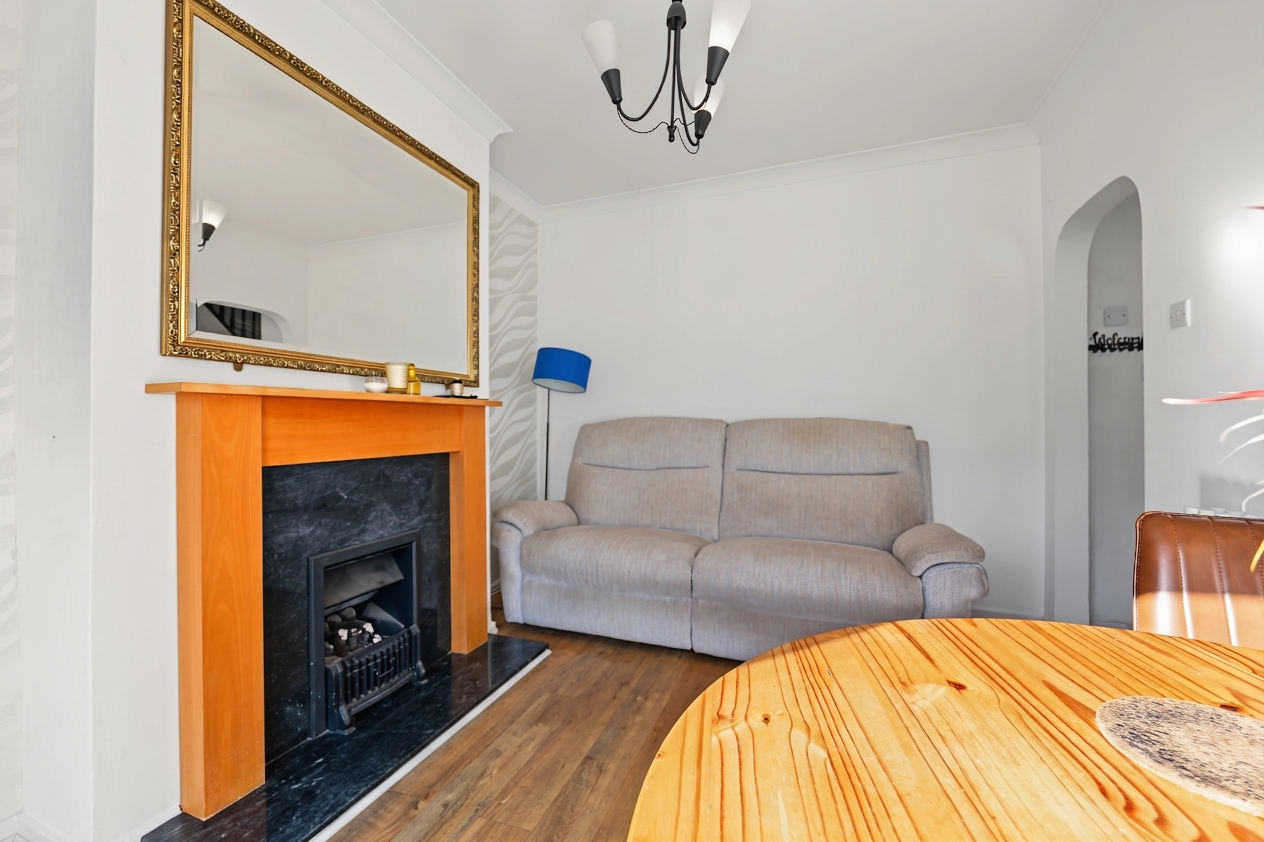3 bedroom semi detached house for sale, Parklands Drive, Loughborough, LE11