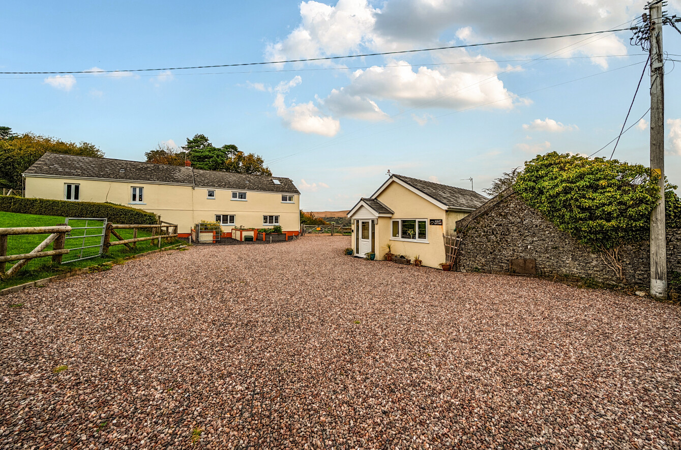 5 bedroom detached house for sale, Gelli Ceidrim Farm Ceidrim Road, Ammanford, SA18