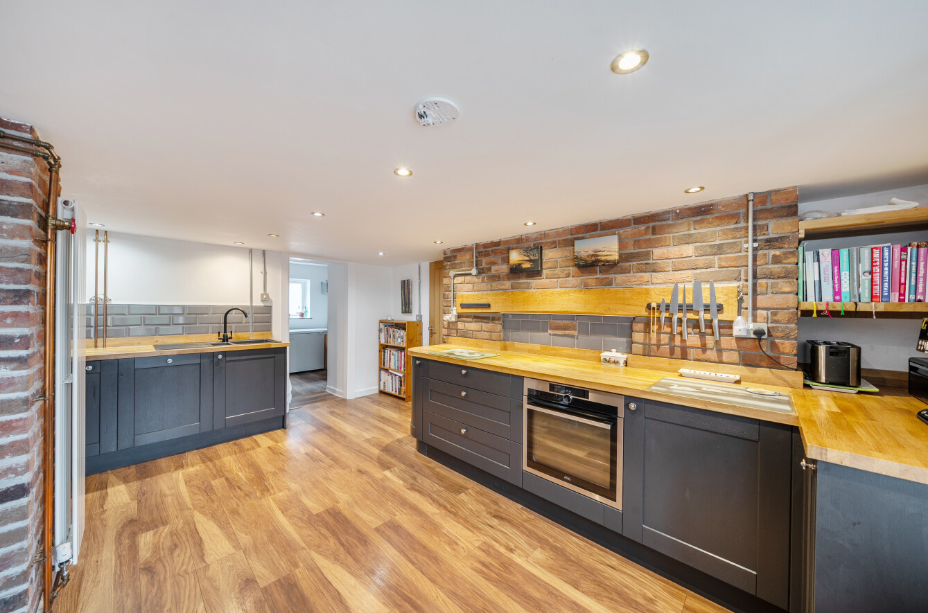 5 bedroom detached house for sale, Gelli Ceidrim Farm Ceidrim Road, Ammanford, SA18