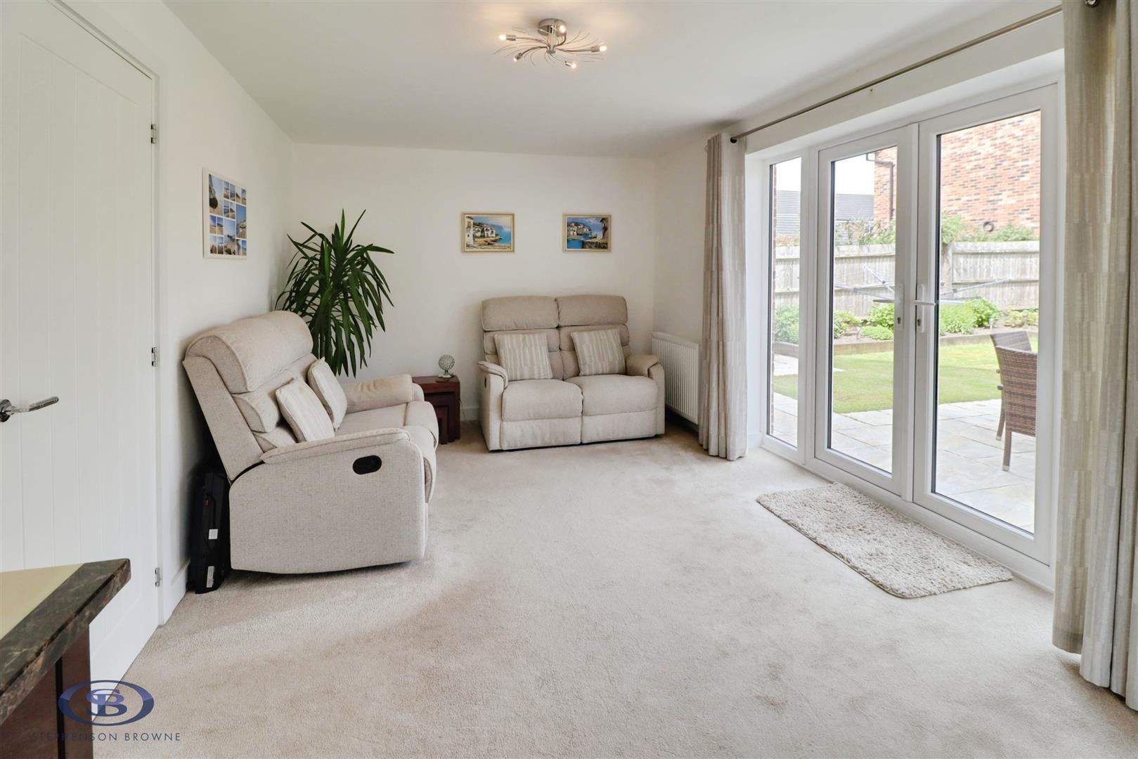 3 bedroom house for sale, John Hammond Close, Crewe, CW2, photo 5