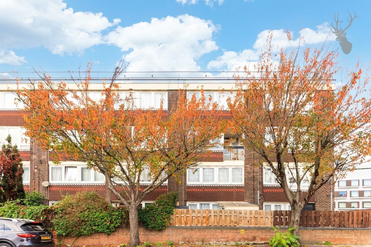 2 bedroom apartment for sale, Longnor Road, London, E1