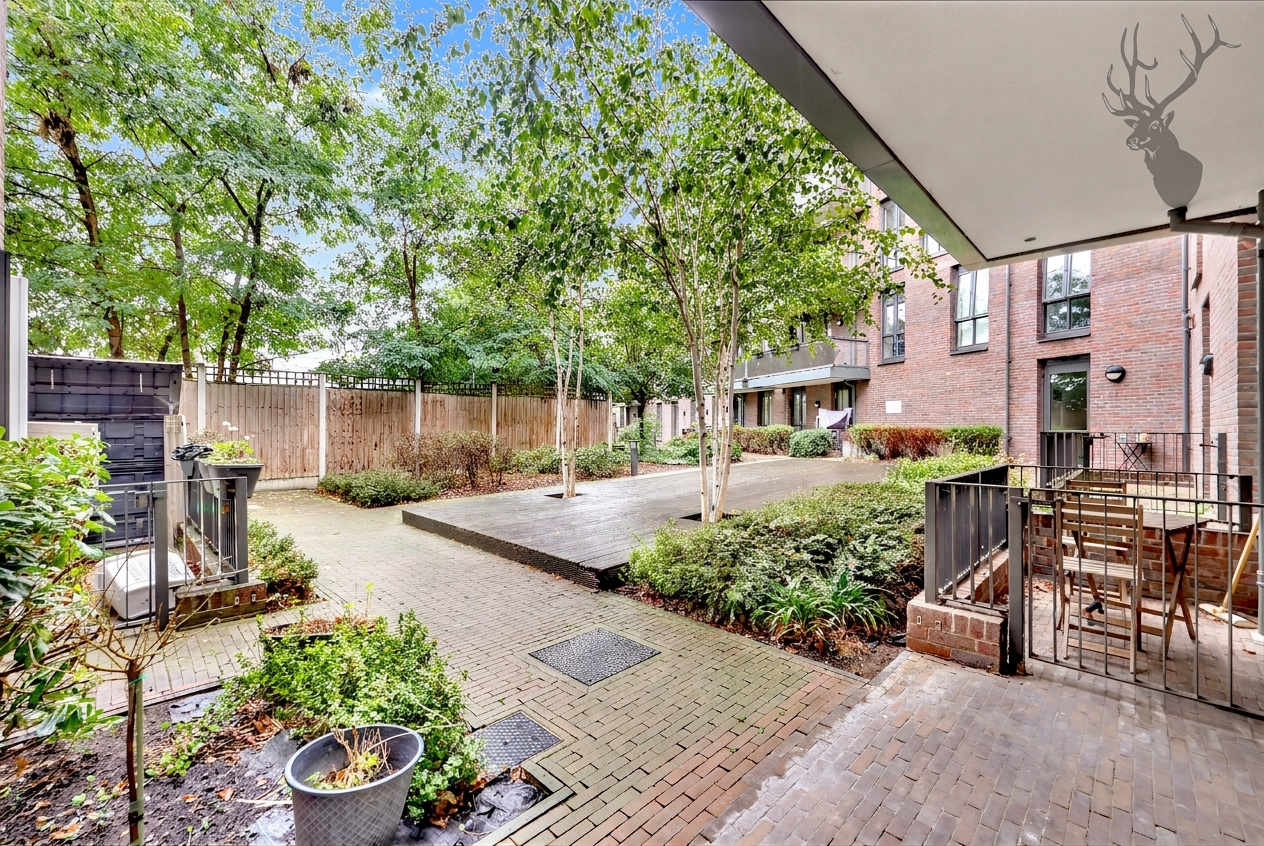 2 bedroom flat for sale, Shackle Court, London, E3, photo 16 of 16