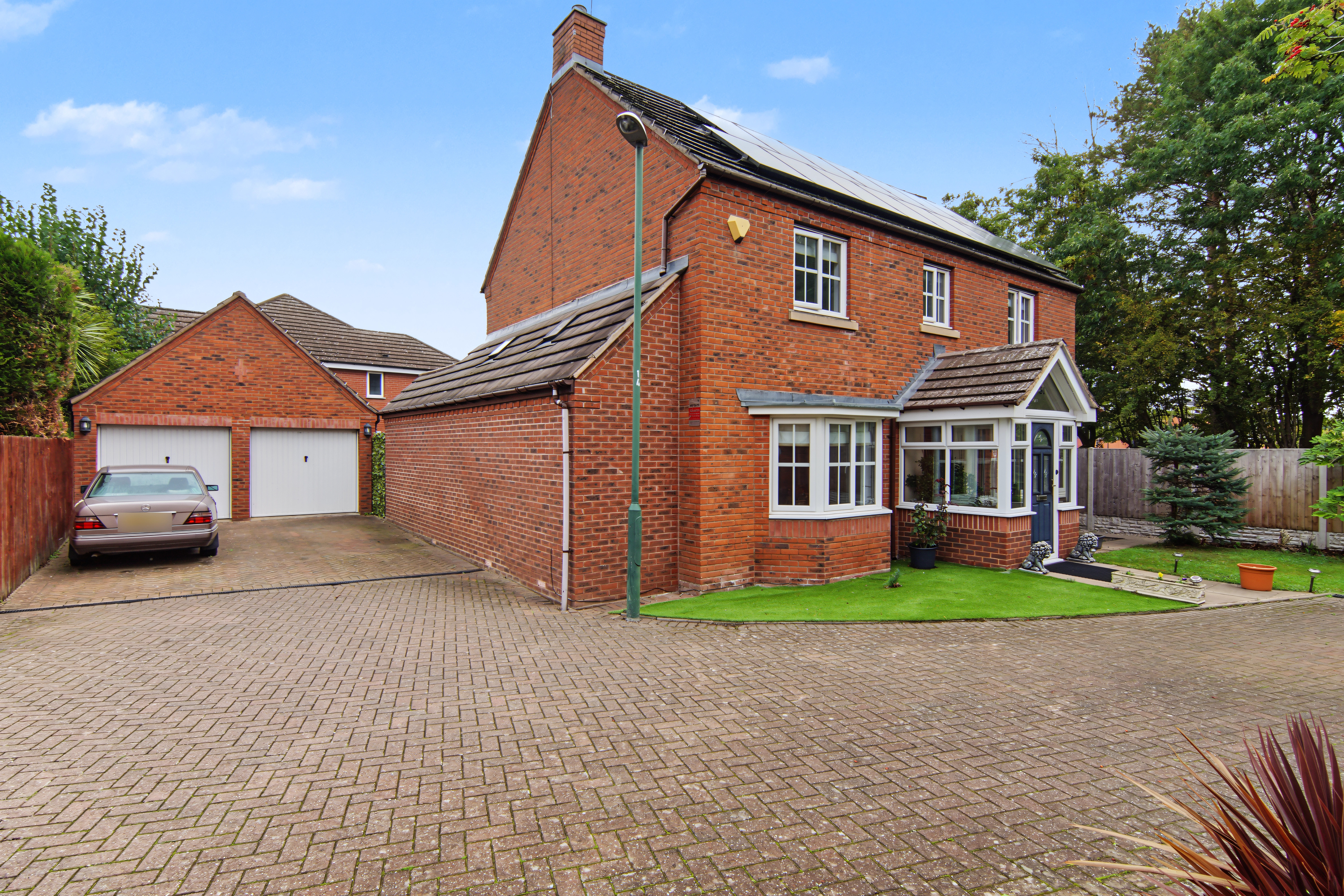 4 bedroom detached house for sale, Ten Shilling Drive, Coventry, CV4, photo 1