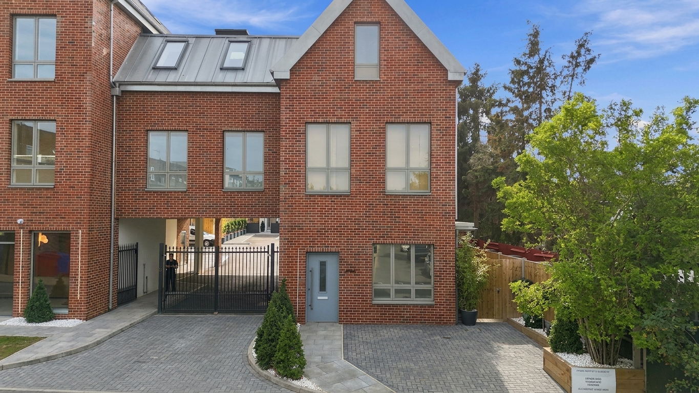2 bedroom apartment for sale, Novella House, Chigwell, IG7