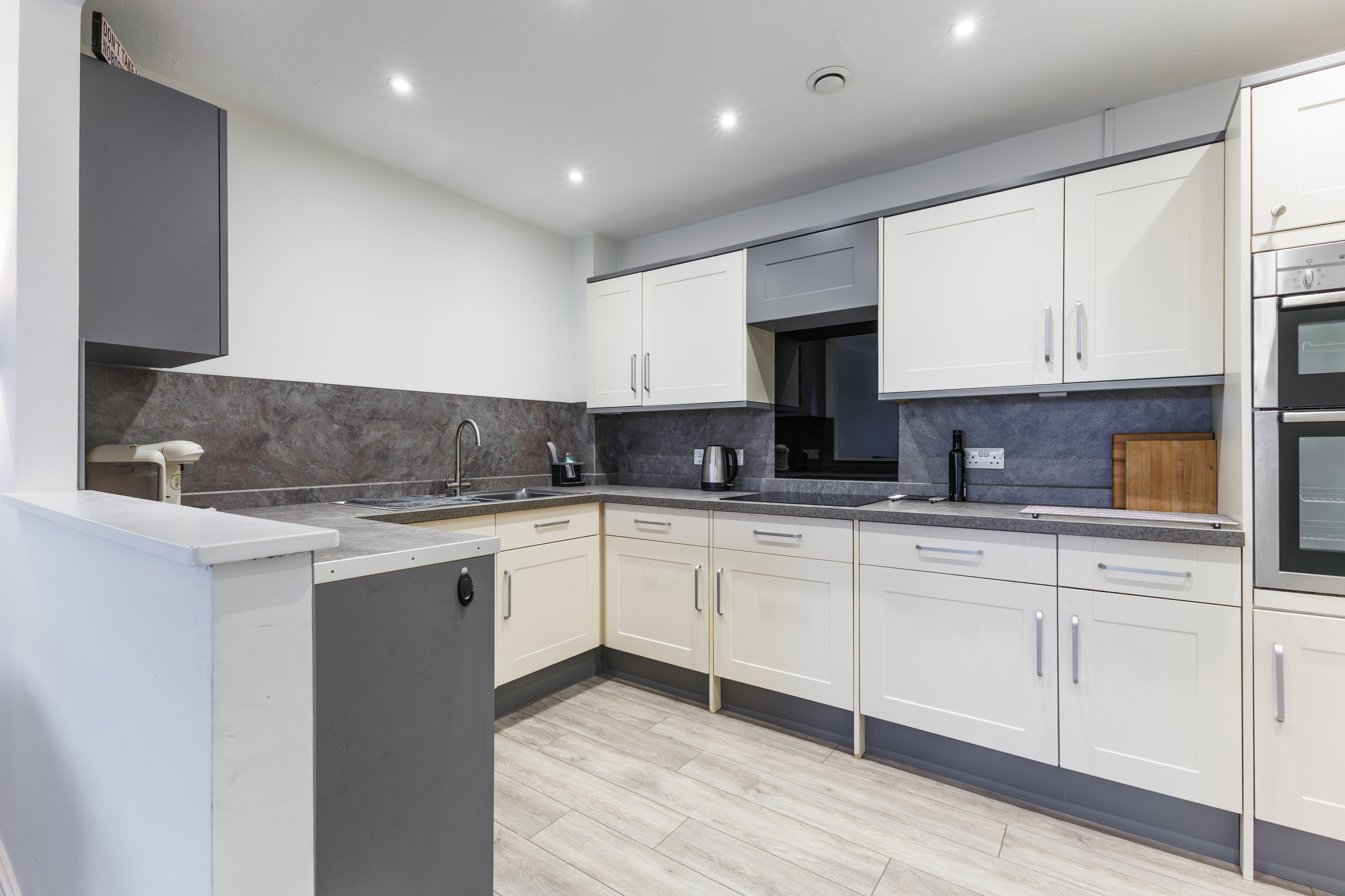 1 bedroom flat for sale, Oakfield House Binswood Avenue, Leamington Spa, CV32