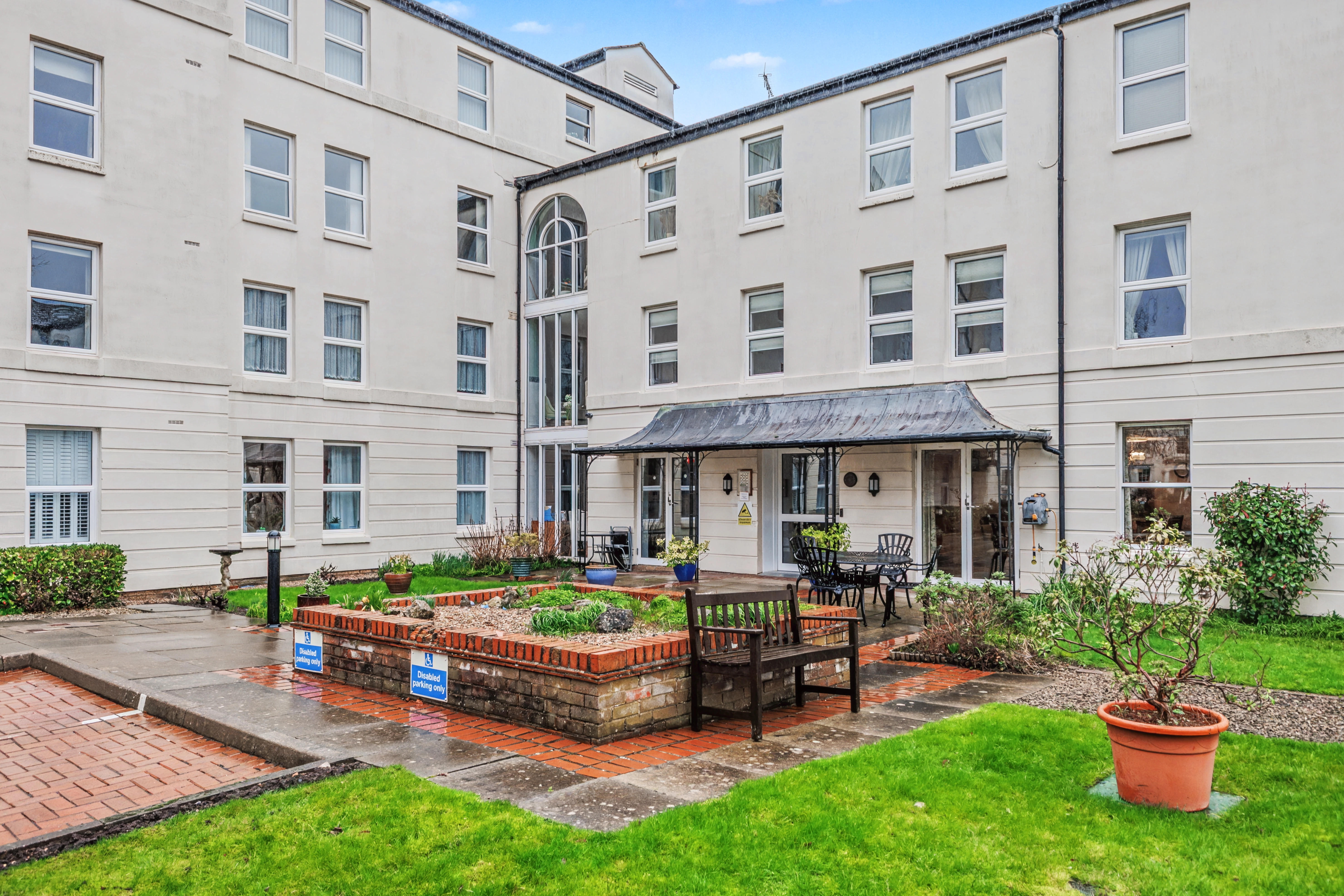 1 bedroom flat for sale, Oakfield House Binswood Avenue, Leamington Spa, CV32