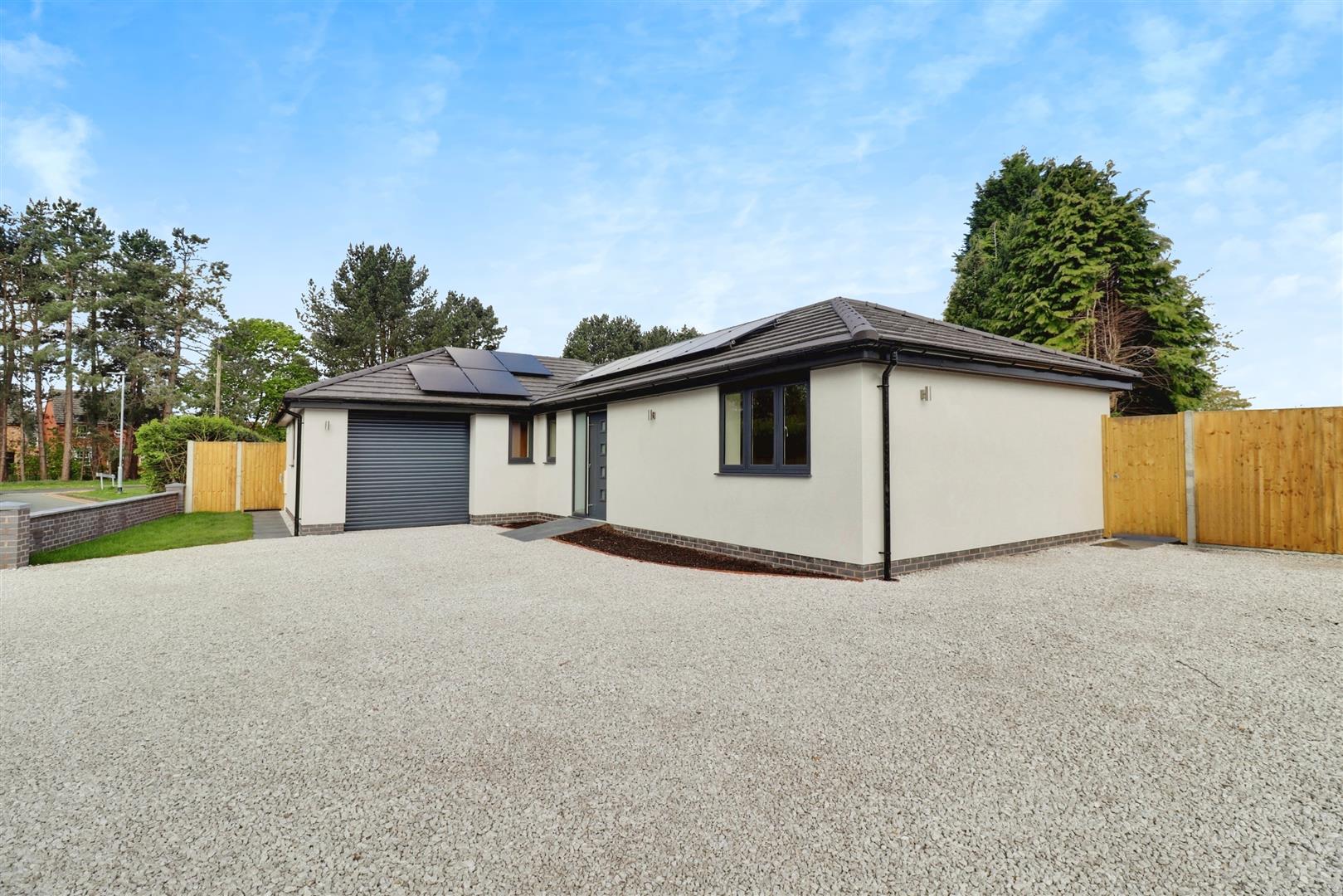 3 bedroom house for sale, Heathwood Drive, Stoke-On-Trent, ST7