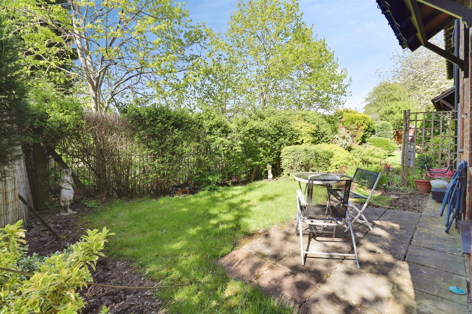 1 bedroom apartment for sale, Lukesland Avenue, Stoke-On-Trent, ST4, photo 9 of 9