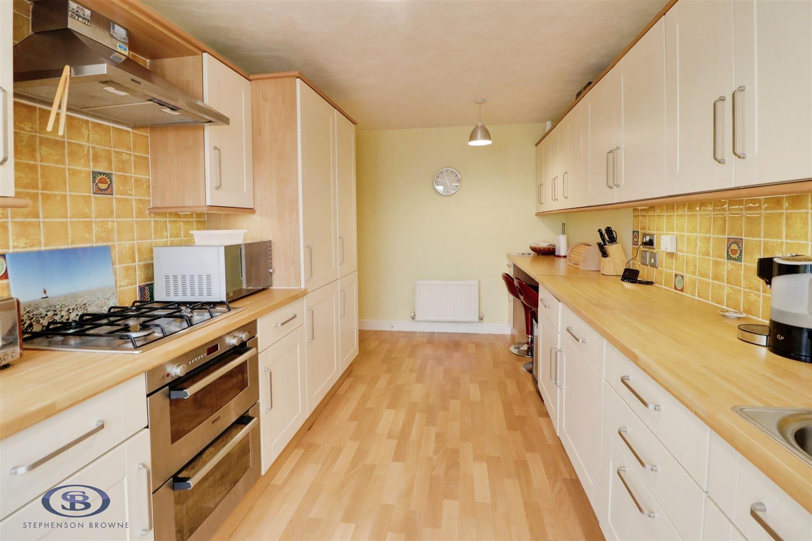 4 bedroom house for sale, Rufford Close, Crewe, CW2, photo 3