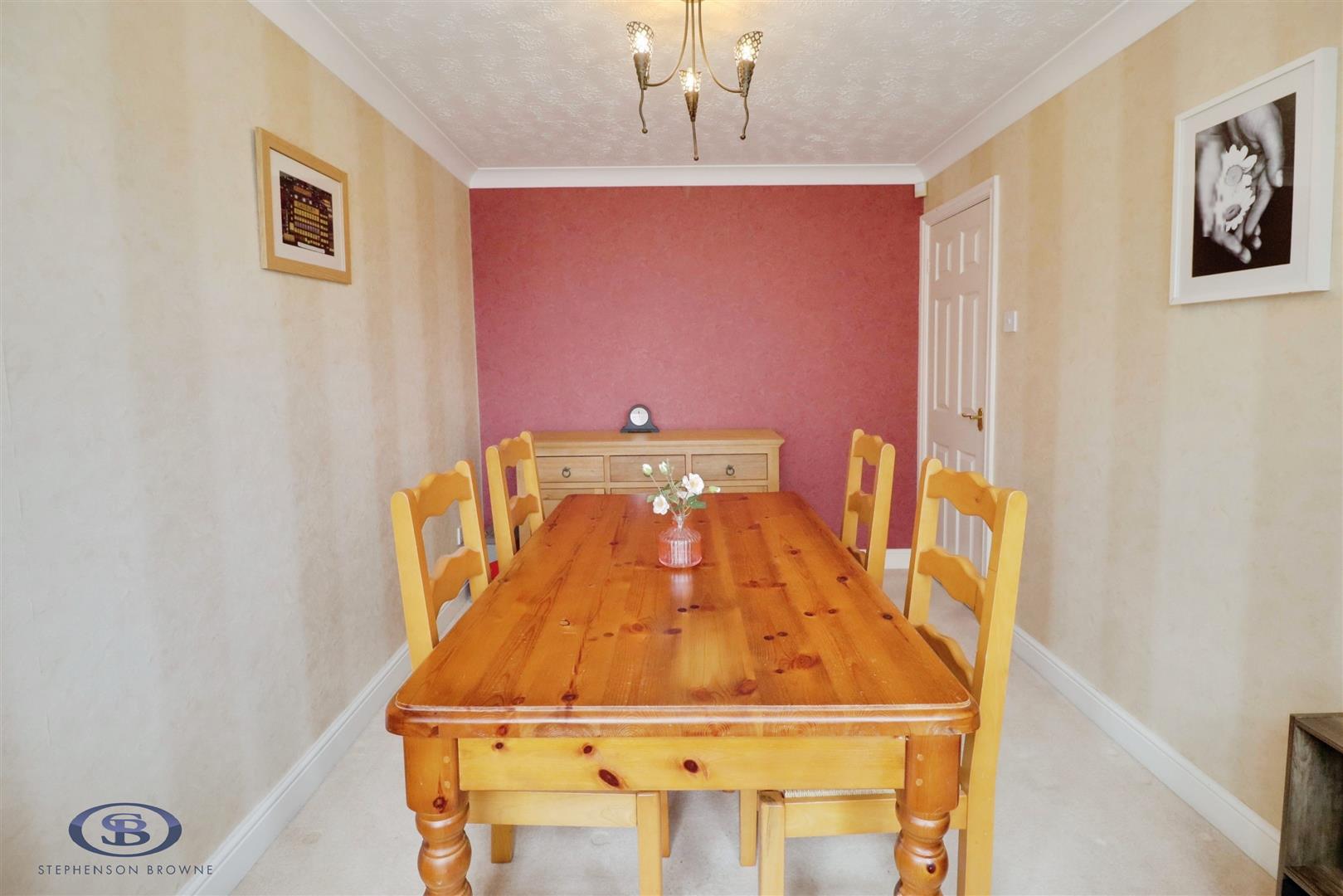 4 bedroom house for sale, Rufford Close, Crewe, CW2, photo 4