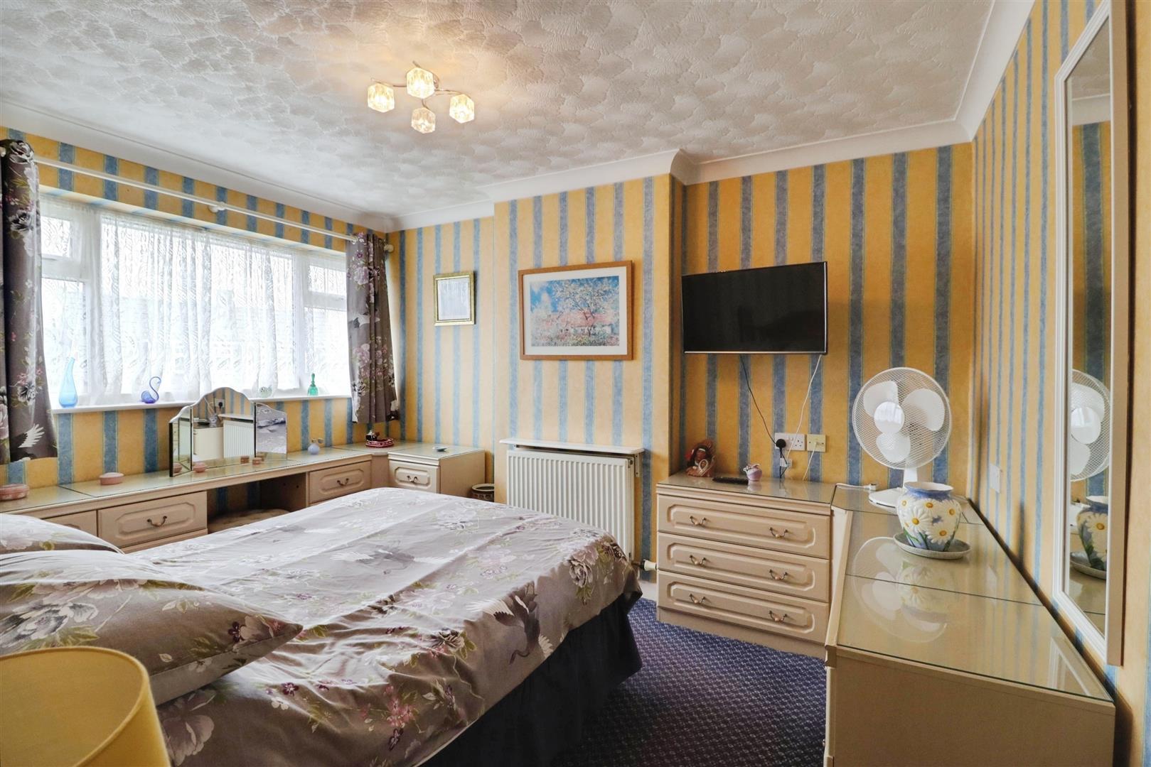 3 bedroom house for sale, Oak Tree Close, Crewe, CW1, photo 8 of 20