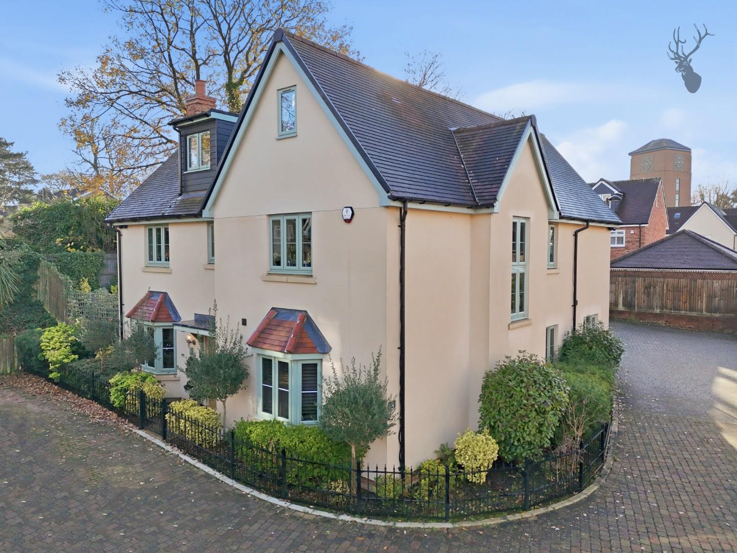 5 bedroom detached house for sale, Jasmine Close, Brentwood, CM13, photo 1