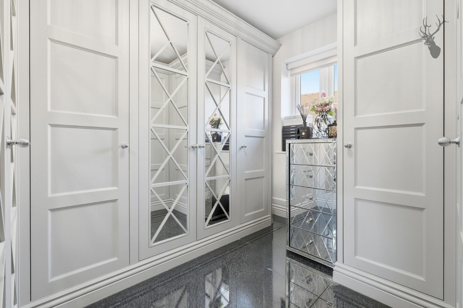 5 bedroom detached house for sale, Jasmine Close, Brentwood, CM13, photo 17 of 20