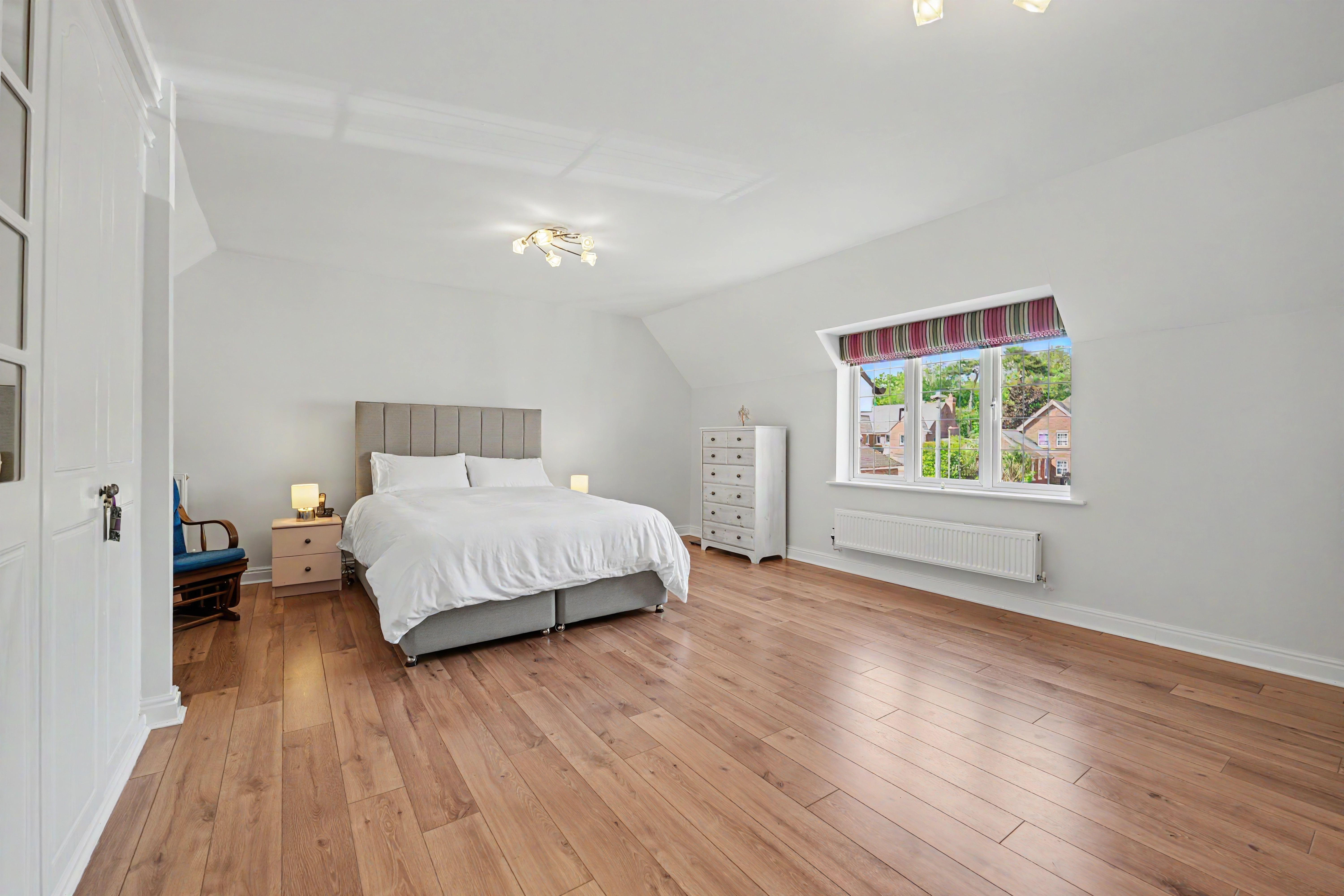 5 bedroom detached house for sale, Hawthorne Close, Leicester, LE2