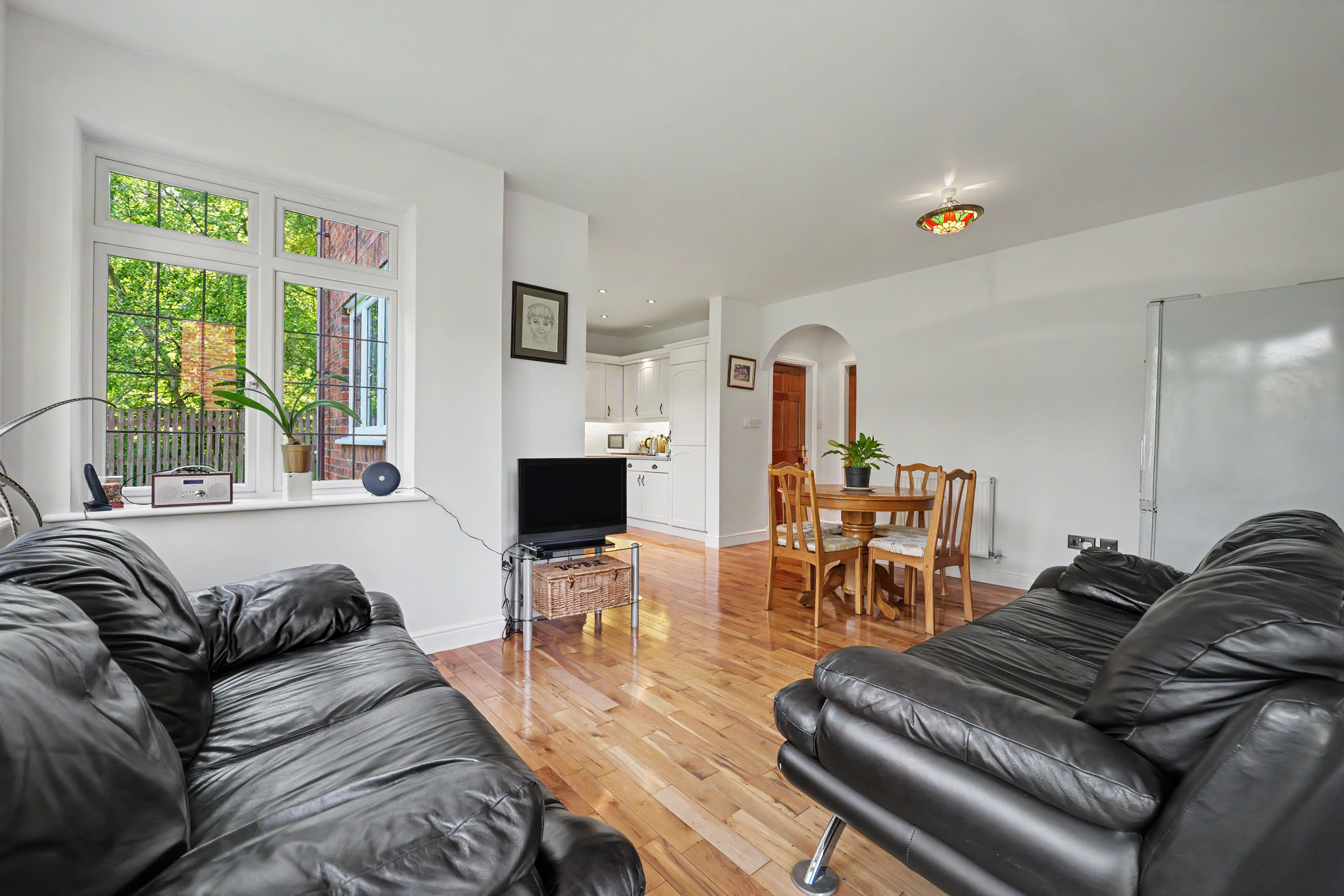5 bedroom detached house for sale, Hawthorne Close, Leicester, LE2