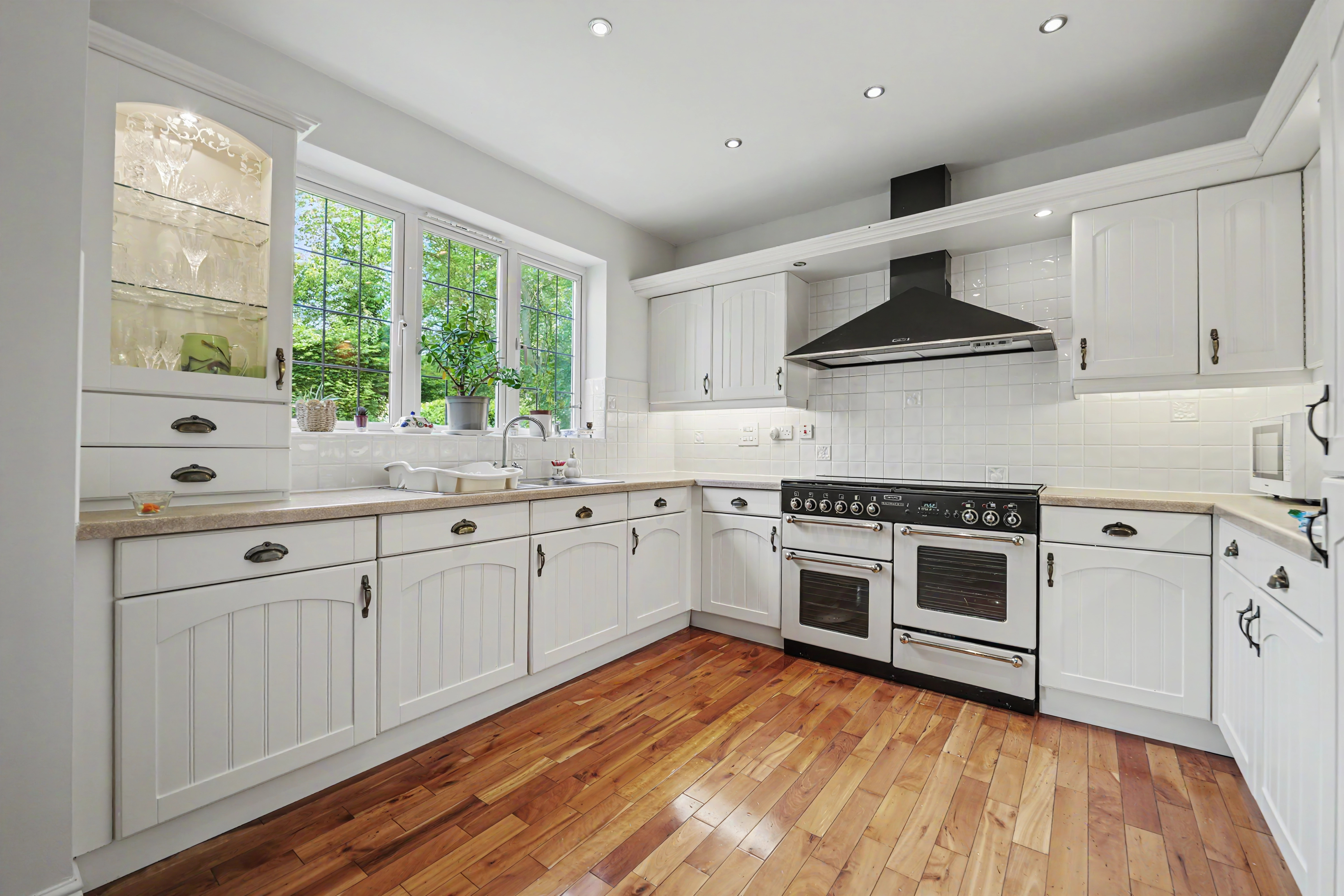 5 bedroom detached house for sale, Hawthorne Close, Leicester, LE2