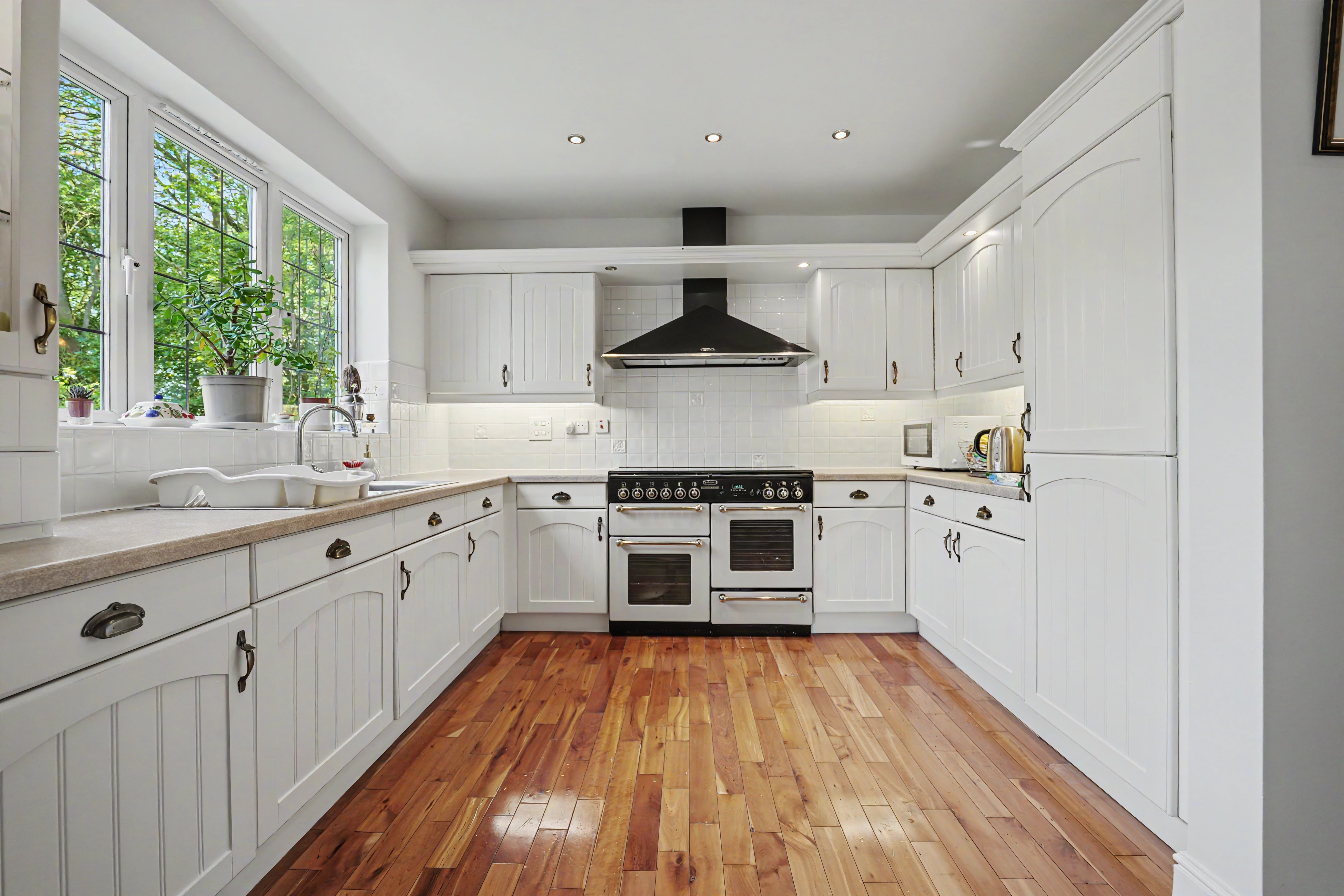 5 bedroom detached house for sale, Hawthorne Close, Leicester, LE2