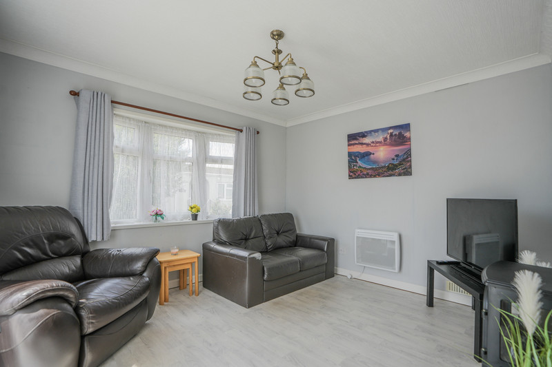 2 bedroom for sale, R784 Creek Road, Canvey Island, SS8, photo 5