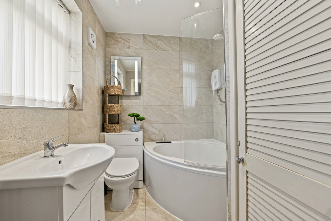 3 bedroom detached house for sale, Aintree Close, Bedworth, CV12