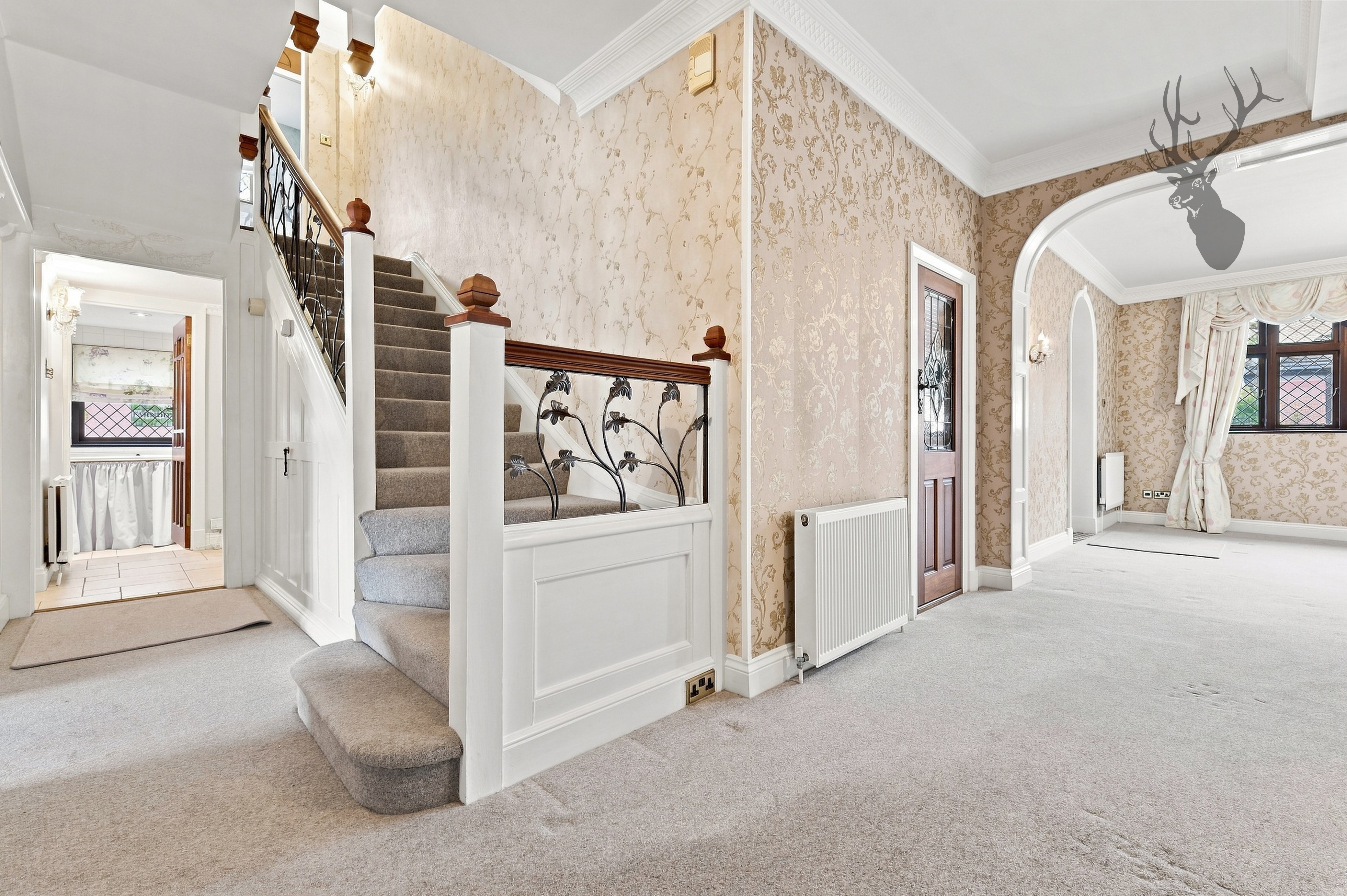 5 bedroom detached house for sale, Farndon Bury Road, London, E4, photo 9 of 20
