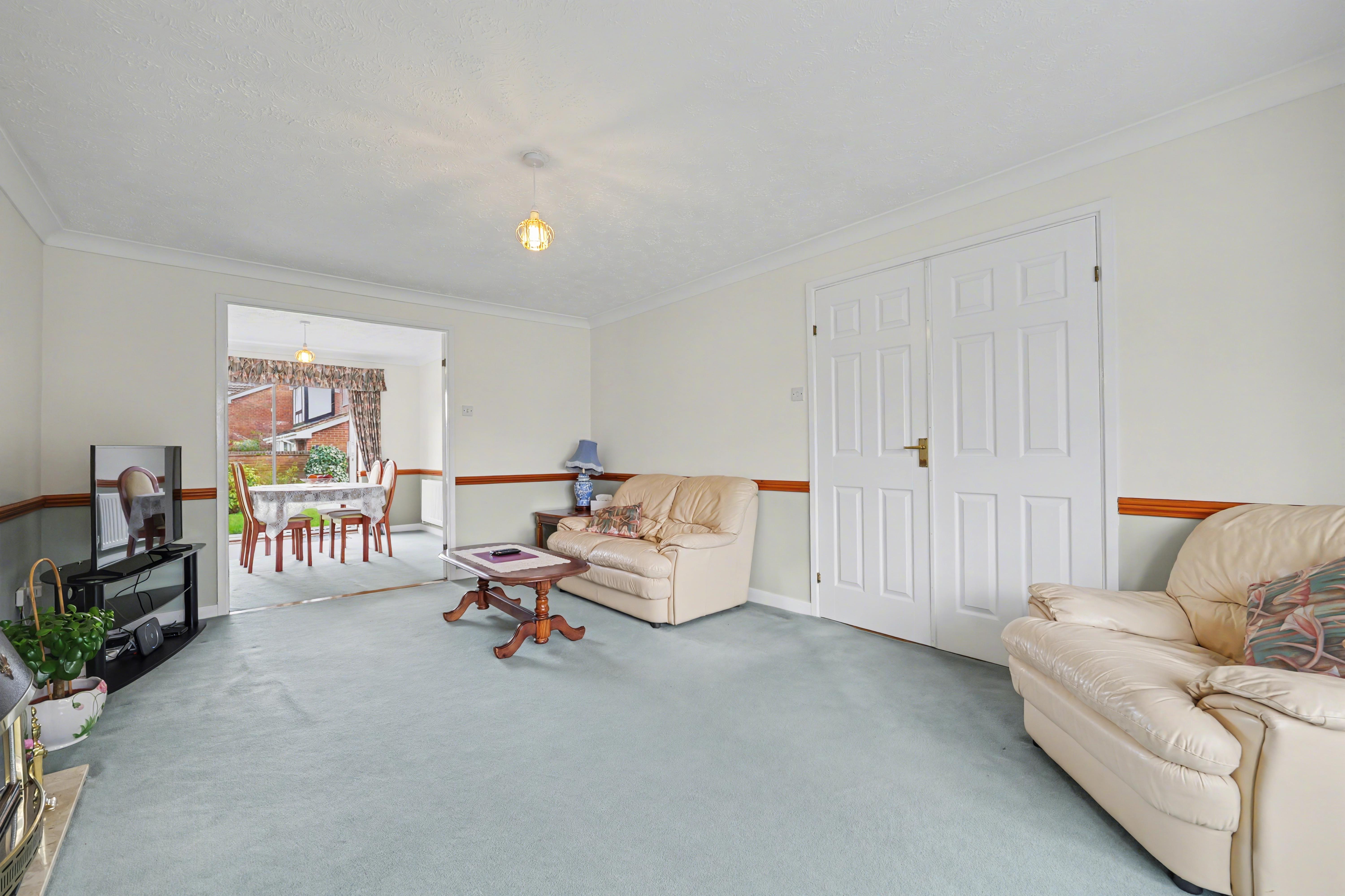 4 bedroom detached house for sale, Cooper Gardens, Leicester, LE2