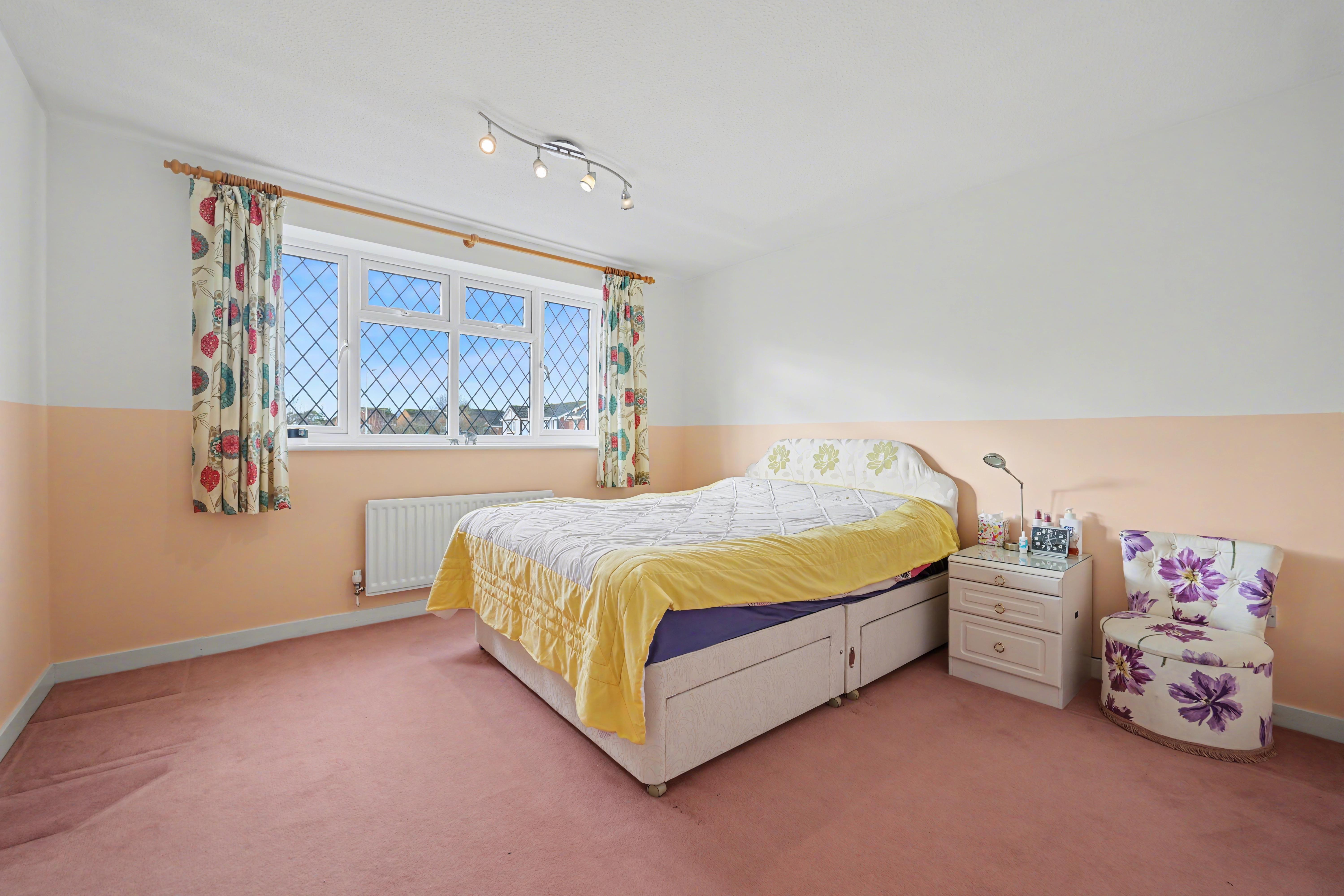 4 bedroom detached house for sale, Cooper Gardens, Leicester, LE2