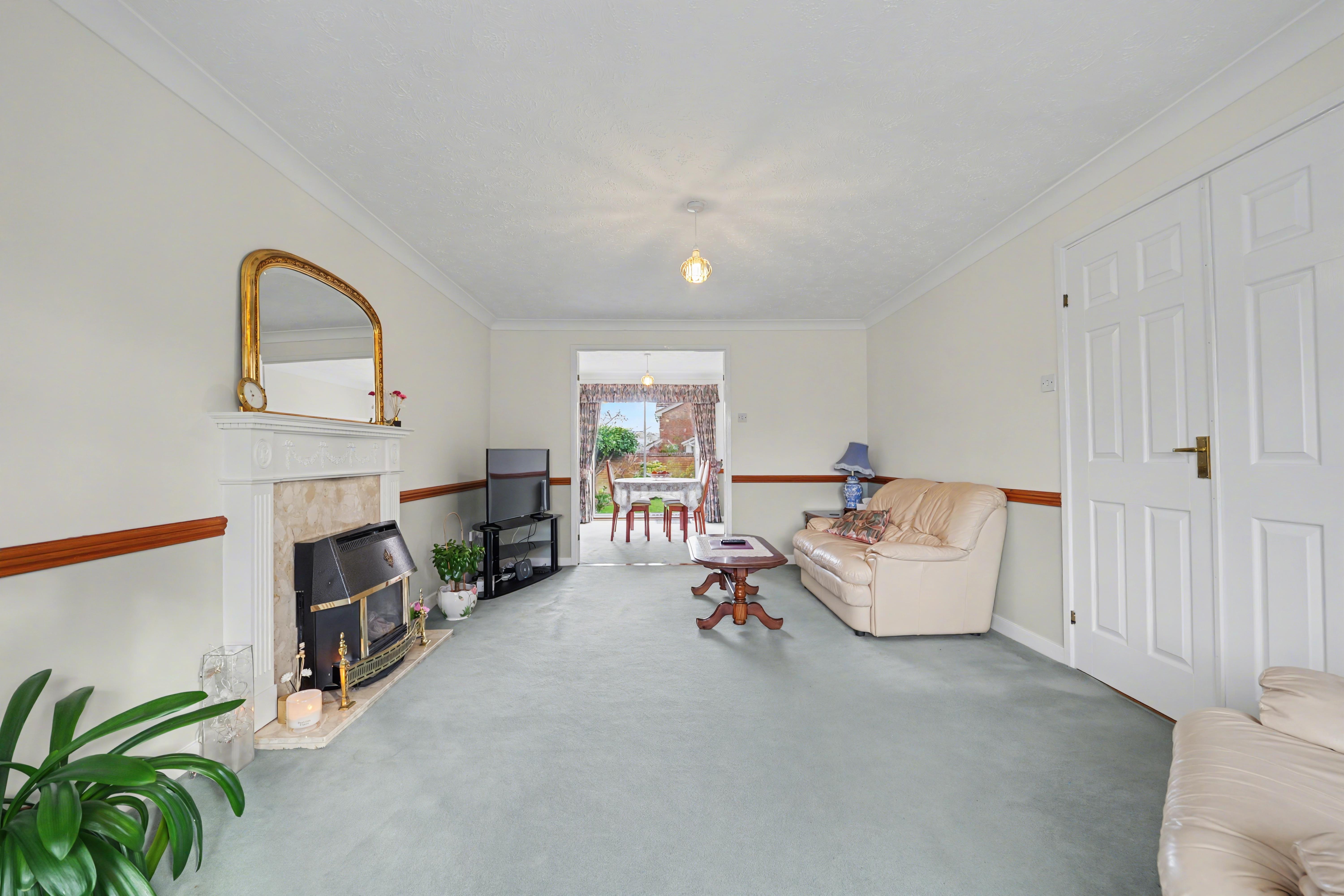 4 bedroom detached house for sale, Cooper Gardens, Leicester, LE2