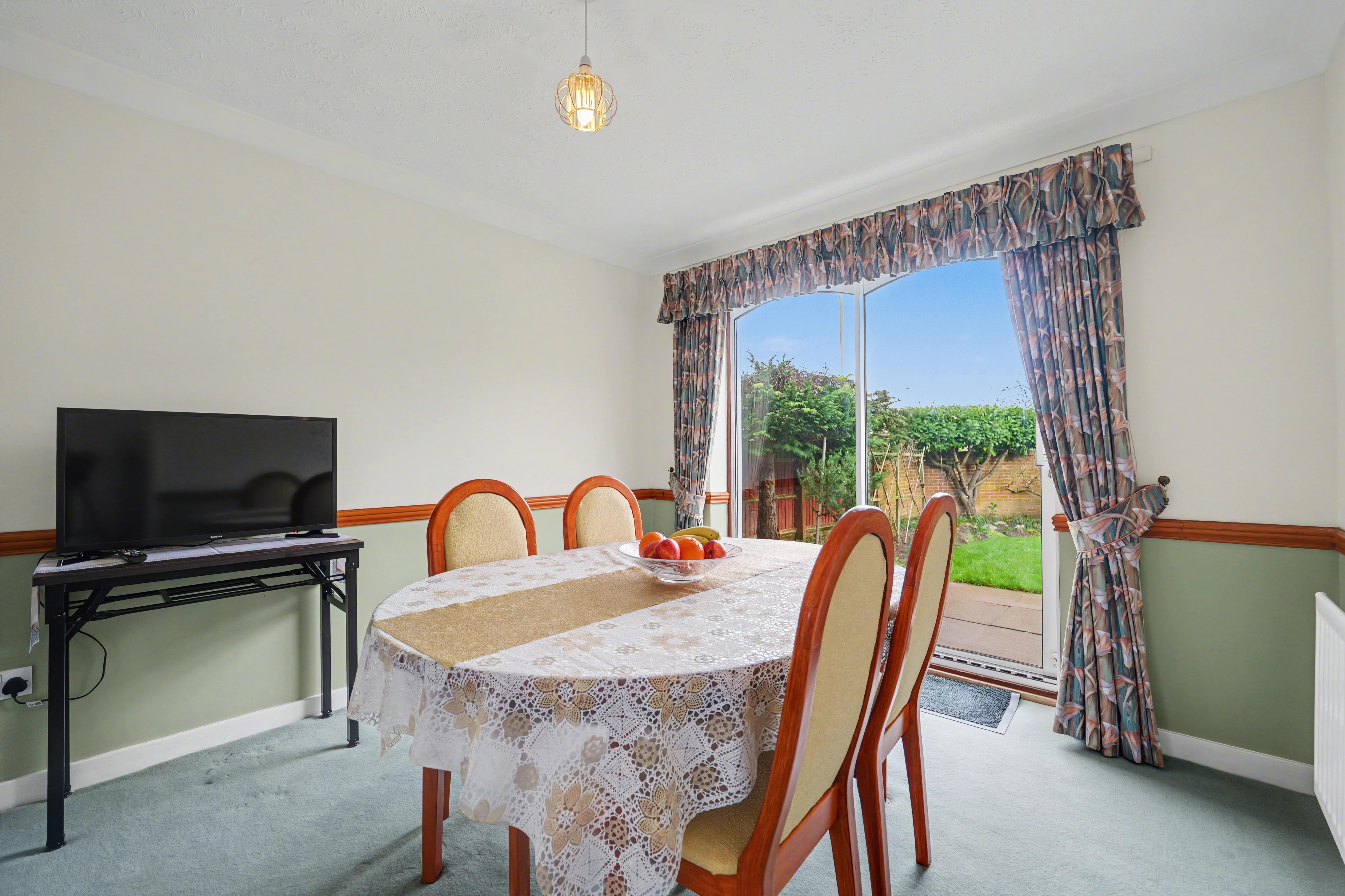 4 bedroom detached house for sale, Cooper Gardens, Leicester, LE2