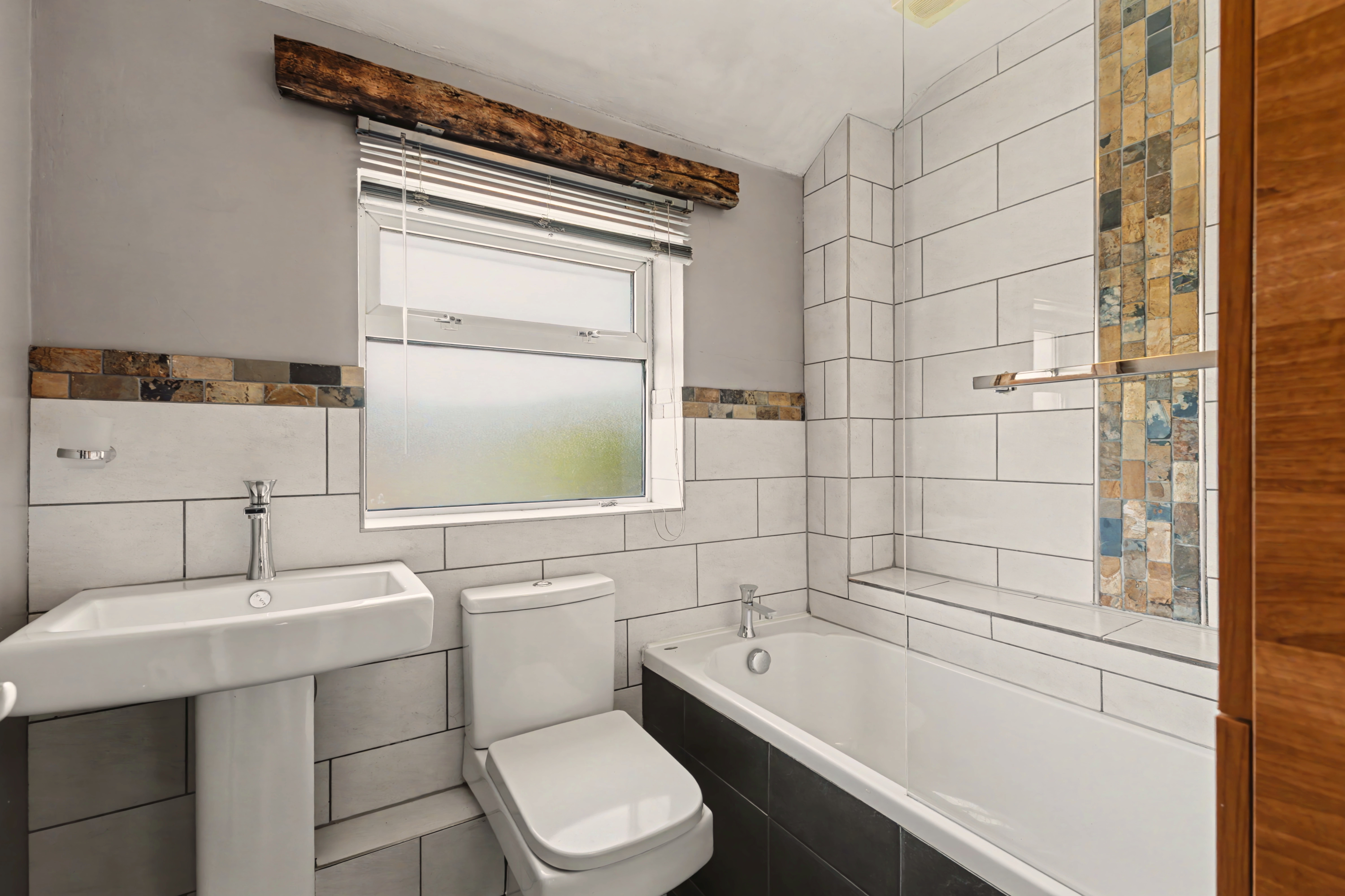 3 bedroom semi detached house for sale, Pippins Road, Tewkesbury, GL20